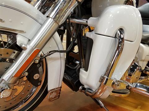 2013 Harley-Davidson Ultra Classic® Electra Glide® in Big Bend, Wisconsin - Photo 41