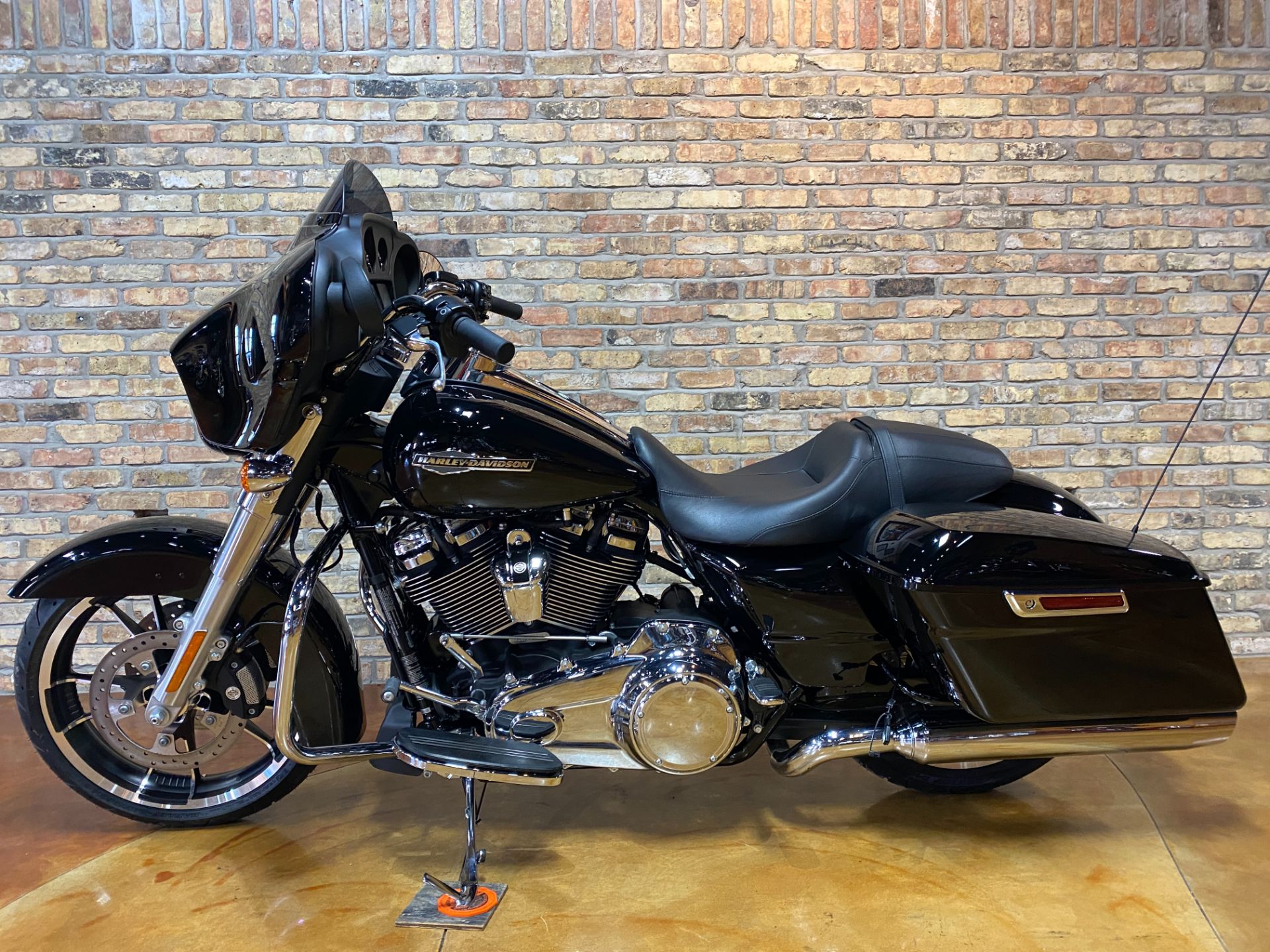 2023 Harley-Davidson Street Glide® in Big Bend, Wisconsin - Photo 16