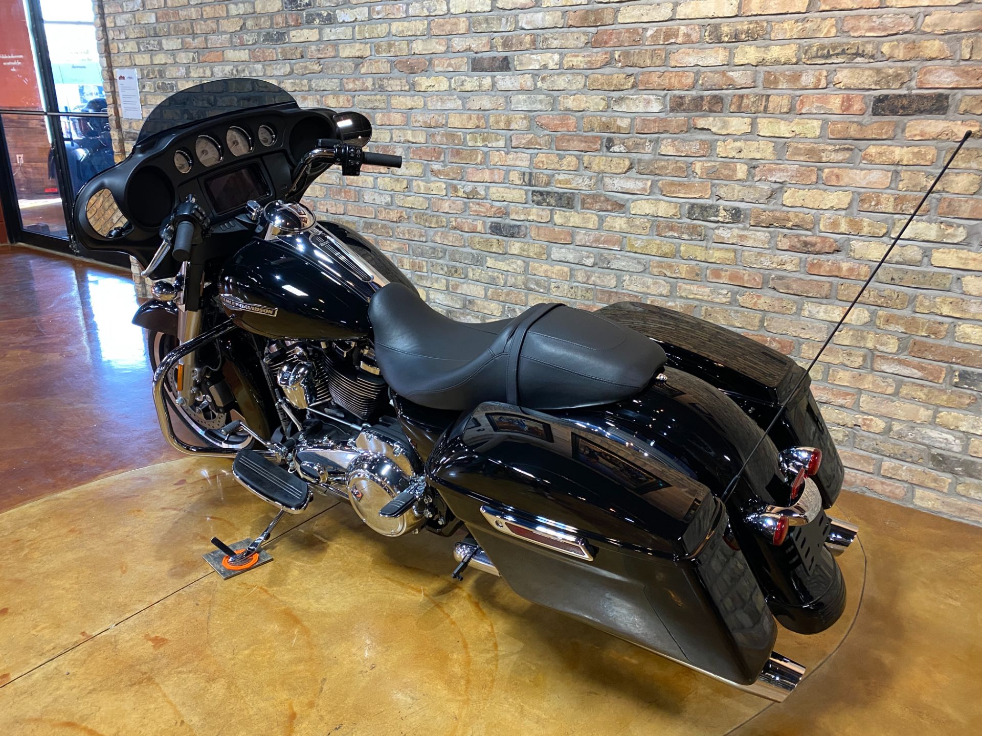 2023 Harley-Davidson Street Glide® in Big Bend, Wisconsin - Photo 23