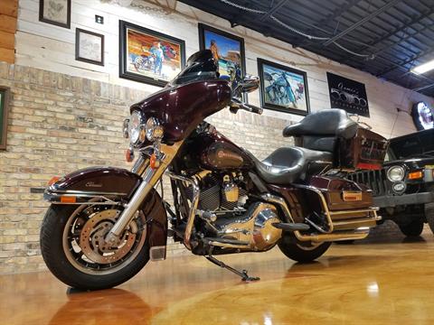 2005 Harley-Davidson FLHTC/FLHTCI Electra Glide® Classic in Big Bend, Wisconsin - Photo 35