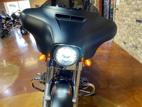 2022 Harley-Davidson Street Glide® Special in Big Bend, Wisconsin - Photo 10