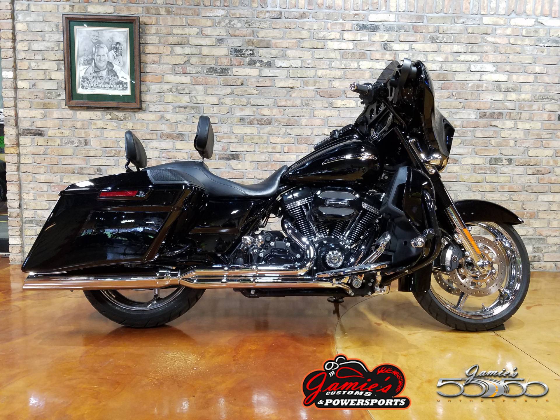 Used 2015 Harley Davidson Cvo Street Glide Motorcycles In Big Bend Wi 4326 Starfire Black Gold Dust Flames