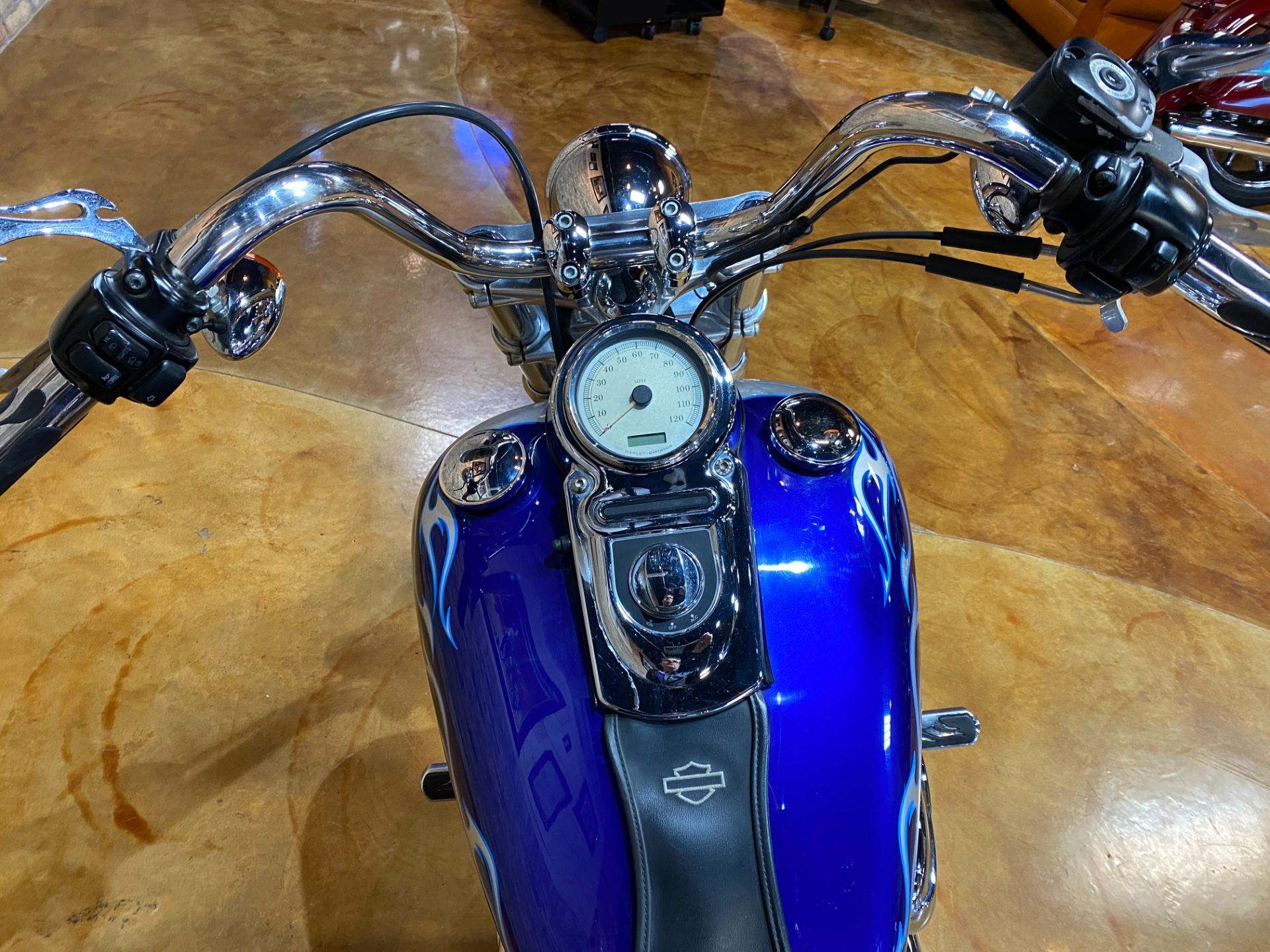 2007 Harley-Davidson Dyna® Wide Glide® in Big Bend, Wisconsin - Photo 9