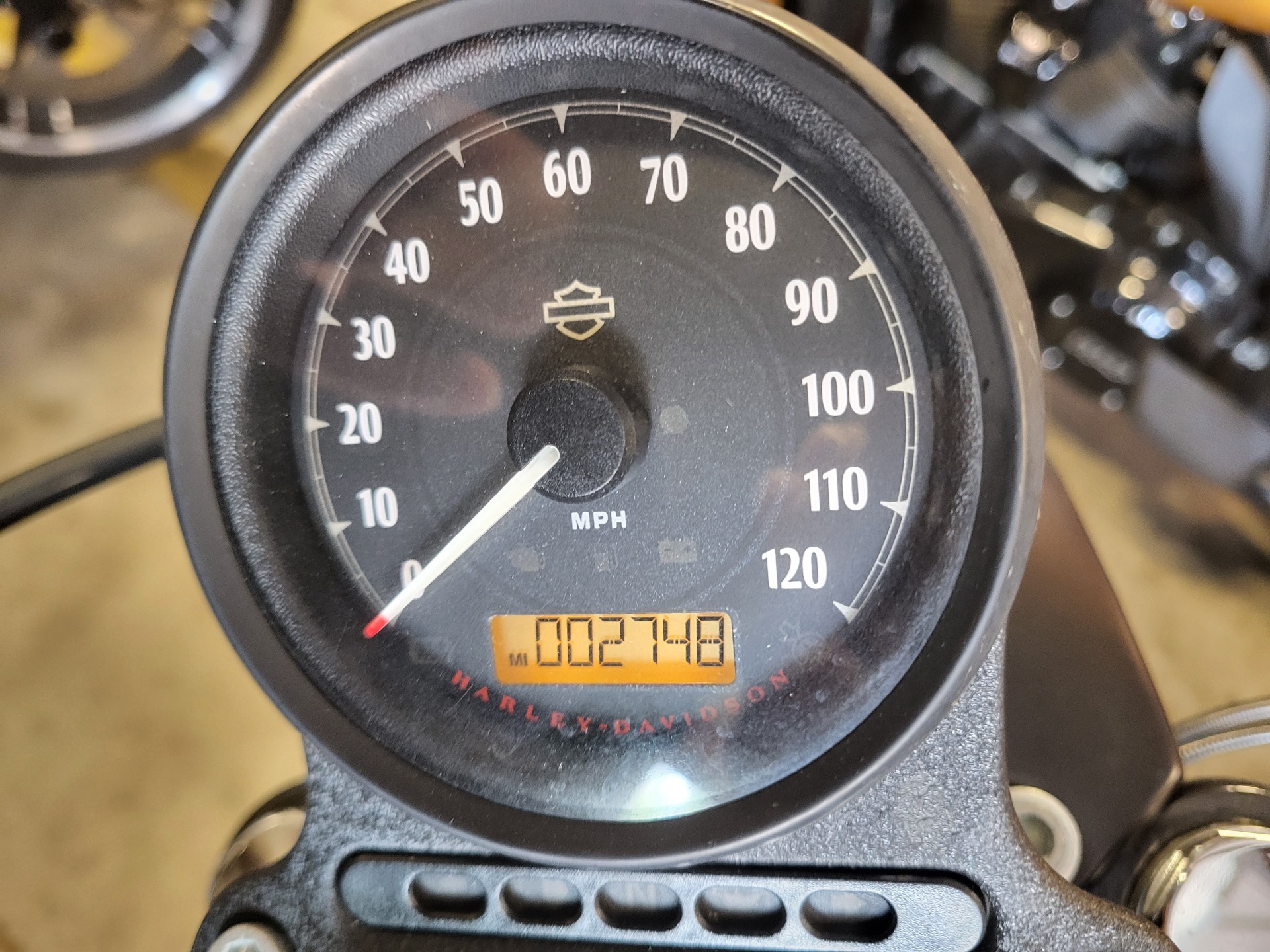 2019 Harley-Davidson Iron 883™ in Mentor, Ohio - Photo 4