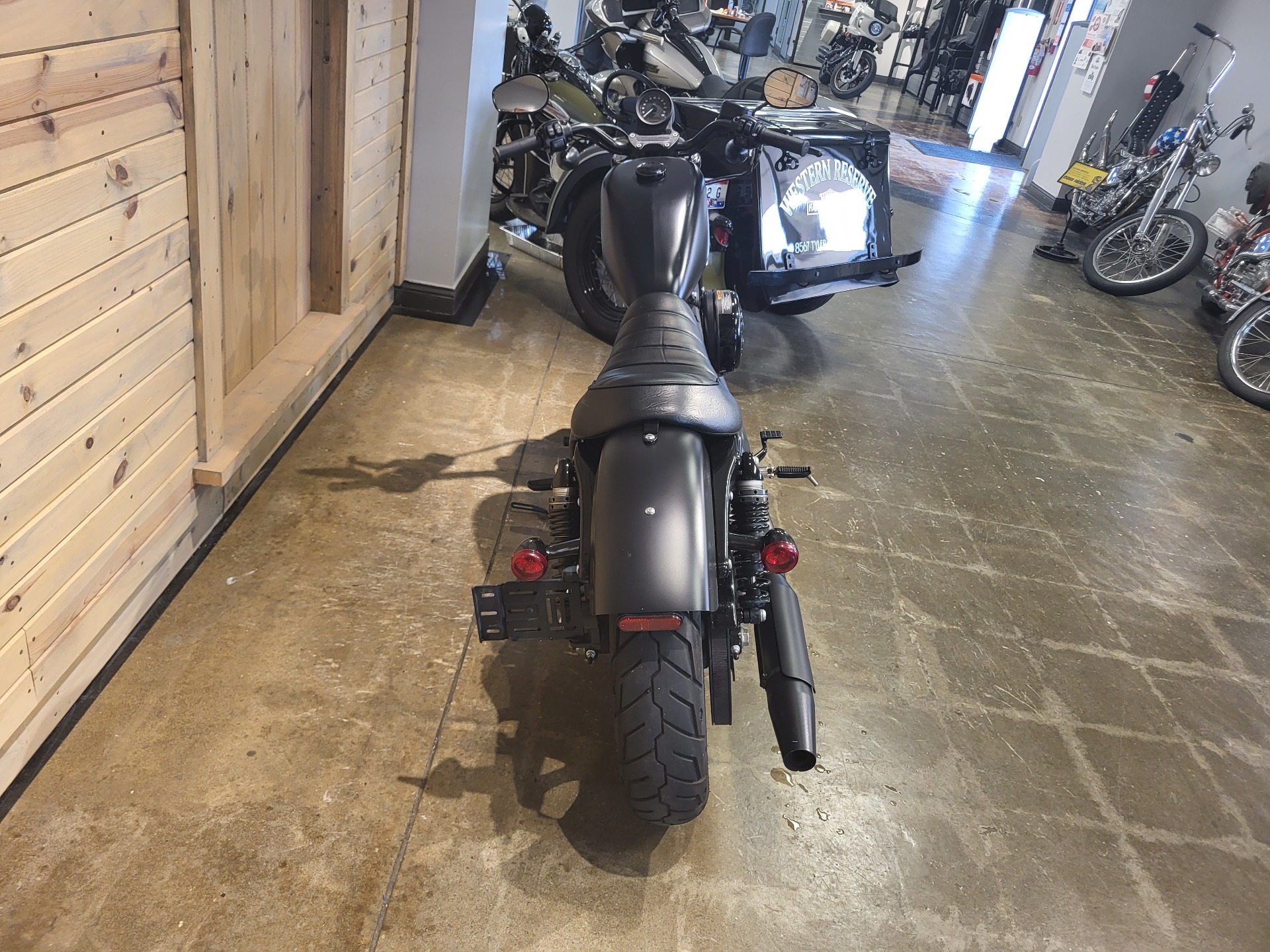 2019 Harley-Davidson Iron 883™ in Mentor, Ohio - Photo 6