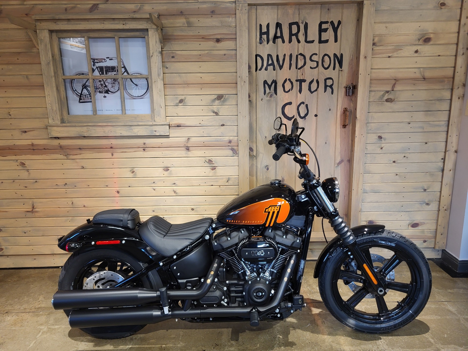 2023 Harley-Davidson Street Bob® 114 in Mentor, Ohio - Photo 2