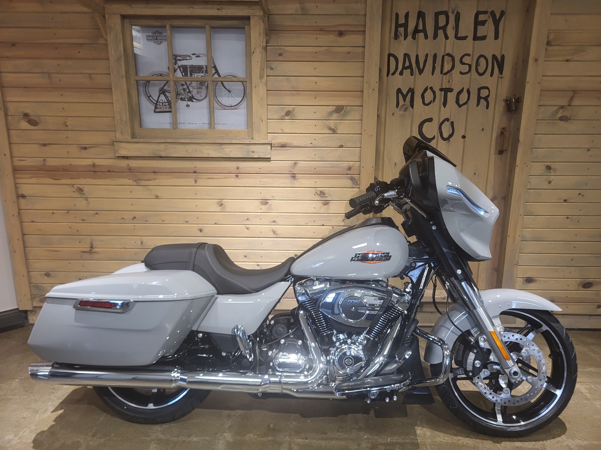 2024 Harley-Davidson Street Glide® in Mentor, Ohio - Photo 9