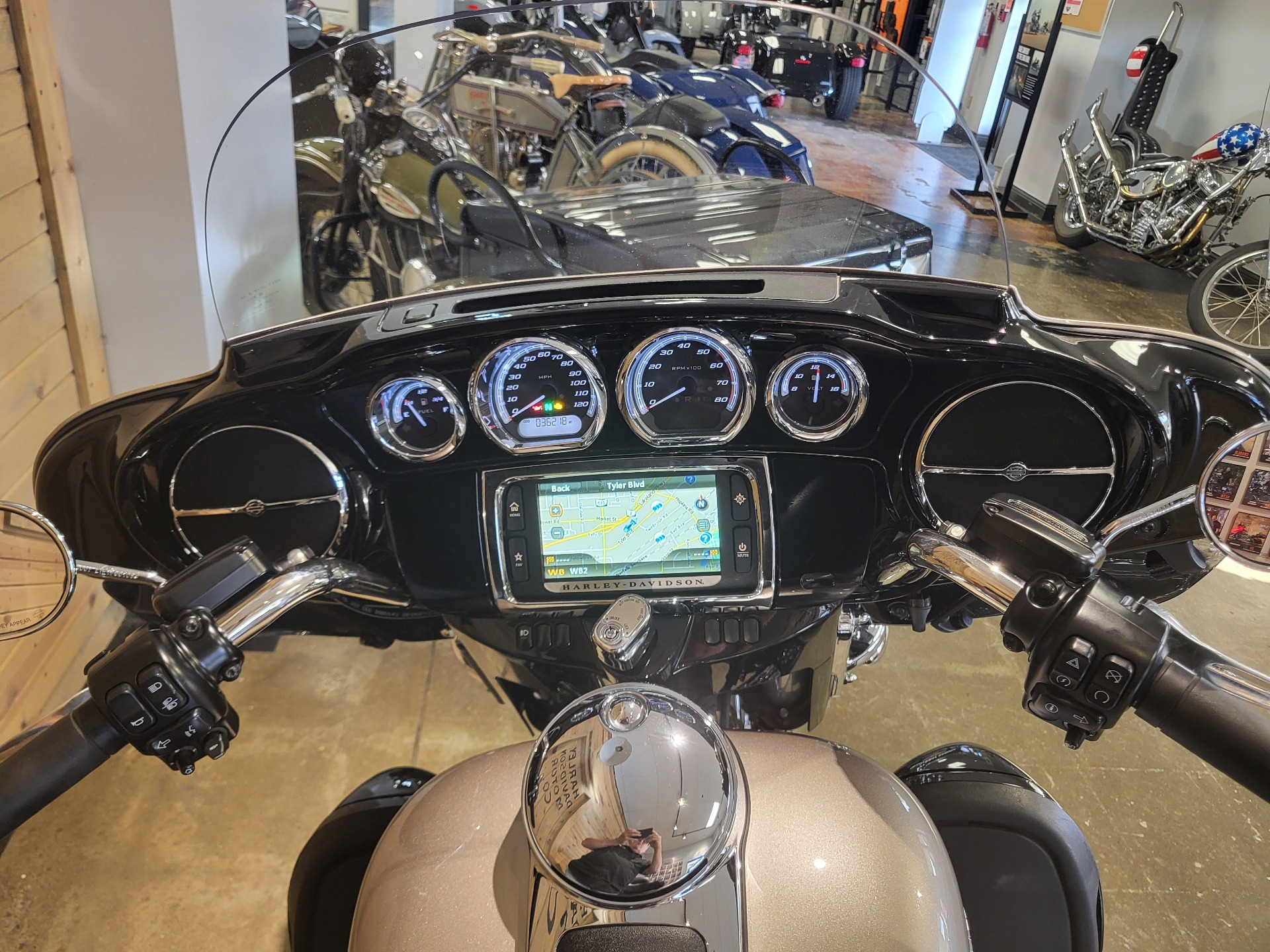 2018 Harley-Davidson Ultra Limited in Mentor, Ohio - Photo 5