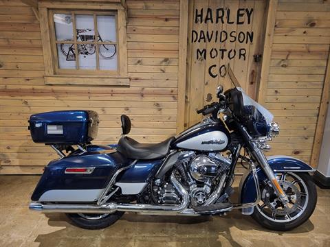 2015 Harley-Davidson Electra Glide® Ultra Classic® in Mentor, Ohio - Photo 2