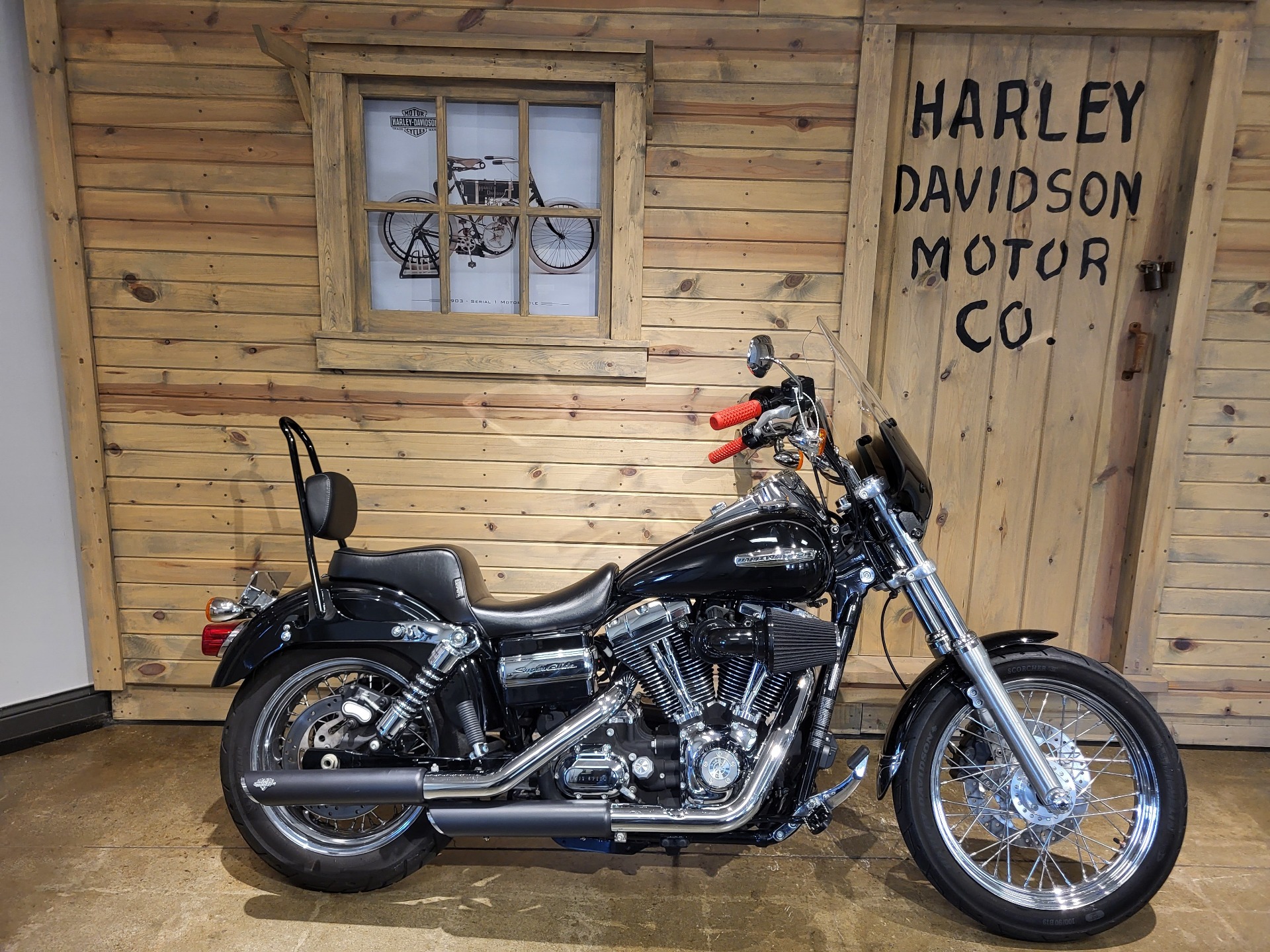 2010 Harley-Davidson Dyna® Super Glide® Custom in Mentor, Ohio - Photo 1