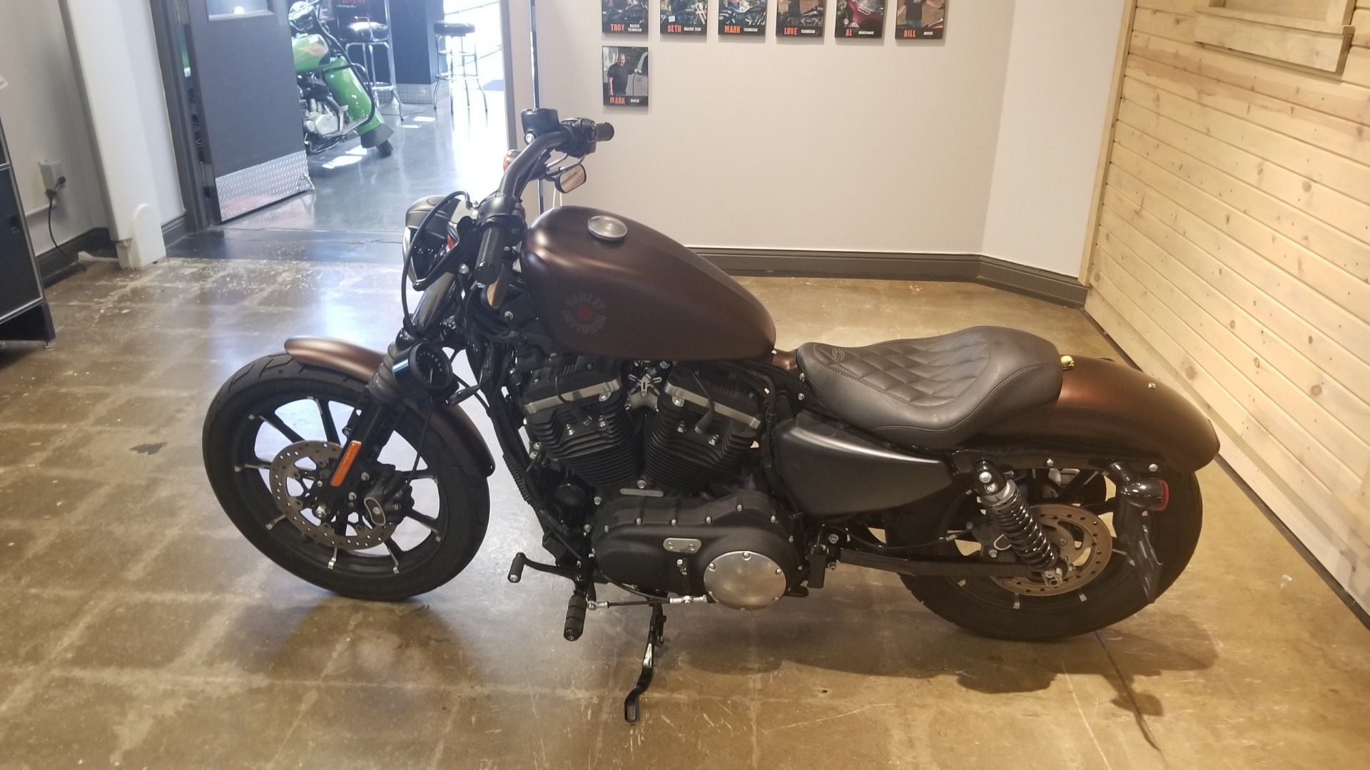 2019 Harley-Davidson Iron 883™ in Mentor, Ohio - Photo 11