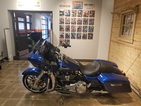 2022 Harley-Davidson Road Glide® in Mentor, Ohio - Photo 11