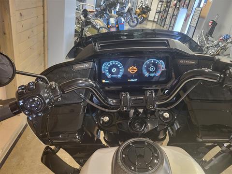 2024 Harley-Davidson CVO™ Road Glide® ST in Mentor, Ohio - Photo 4