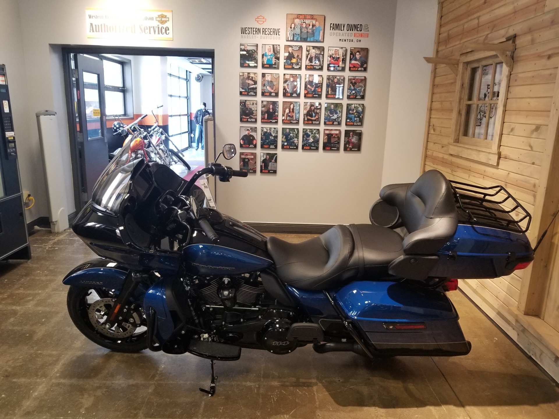 2022 Harley-Davidson Road Glide® Limited in Mentor, Ohio - Photo 10