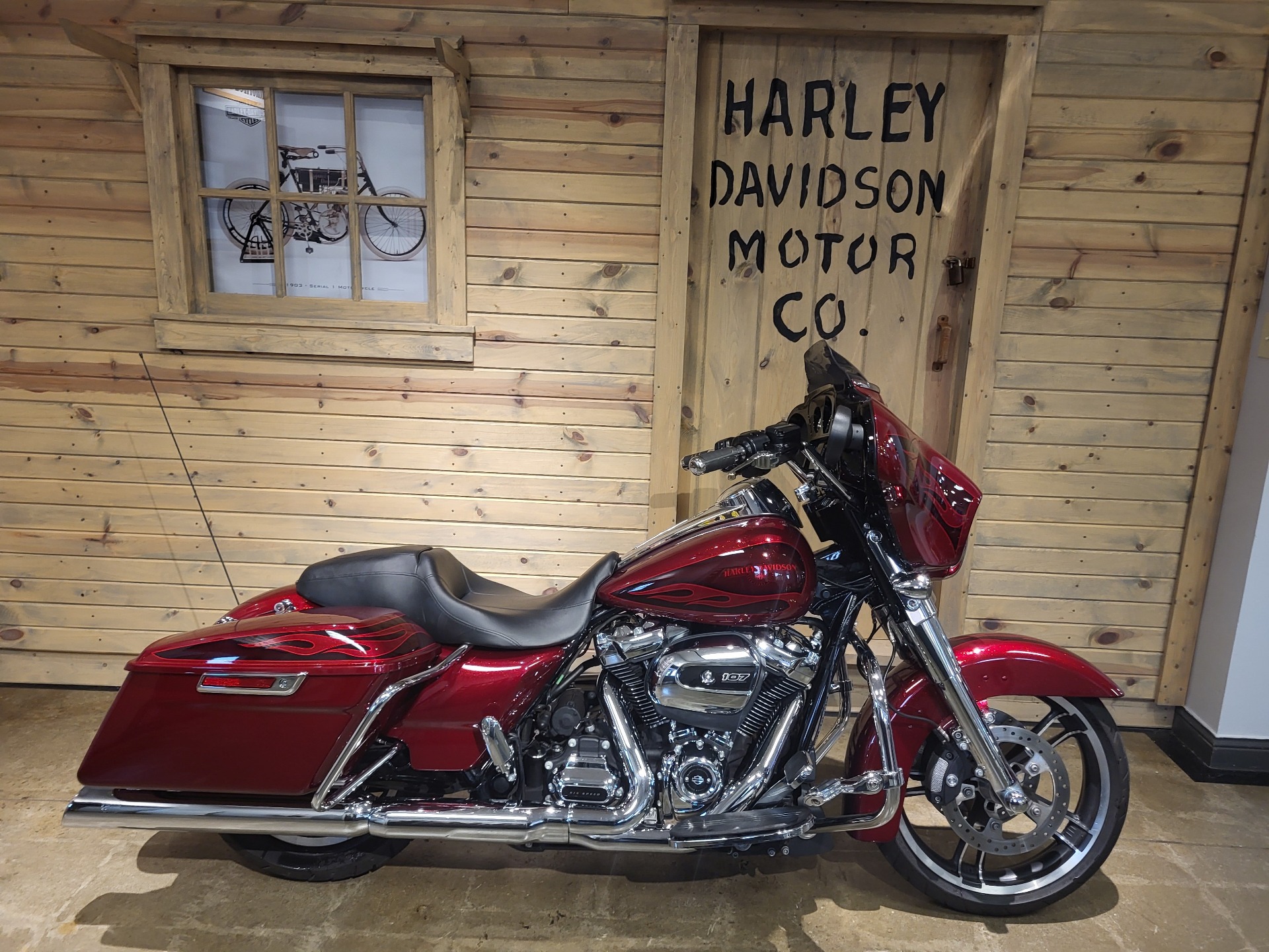 2017 Harley-Davidson Street Glide® Special in Mentor, Ohio - Photo 1