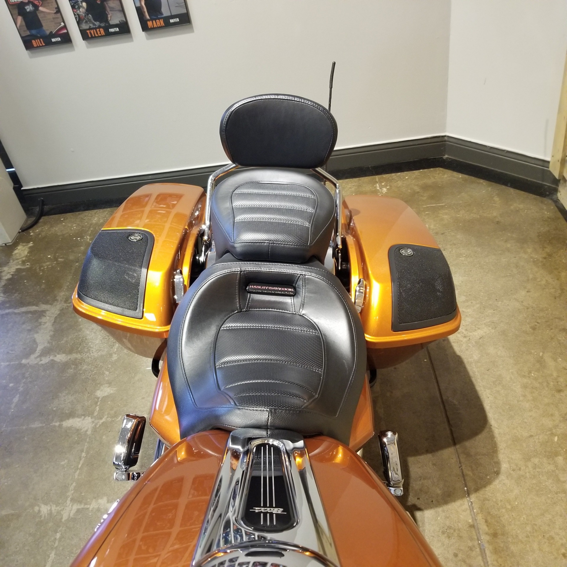 2015 Harley-Davidson Road Glide® Special in Mentor, Ohio - Photo 6
