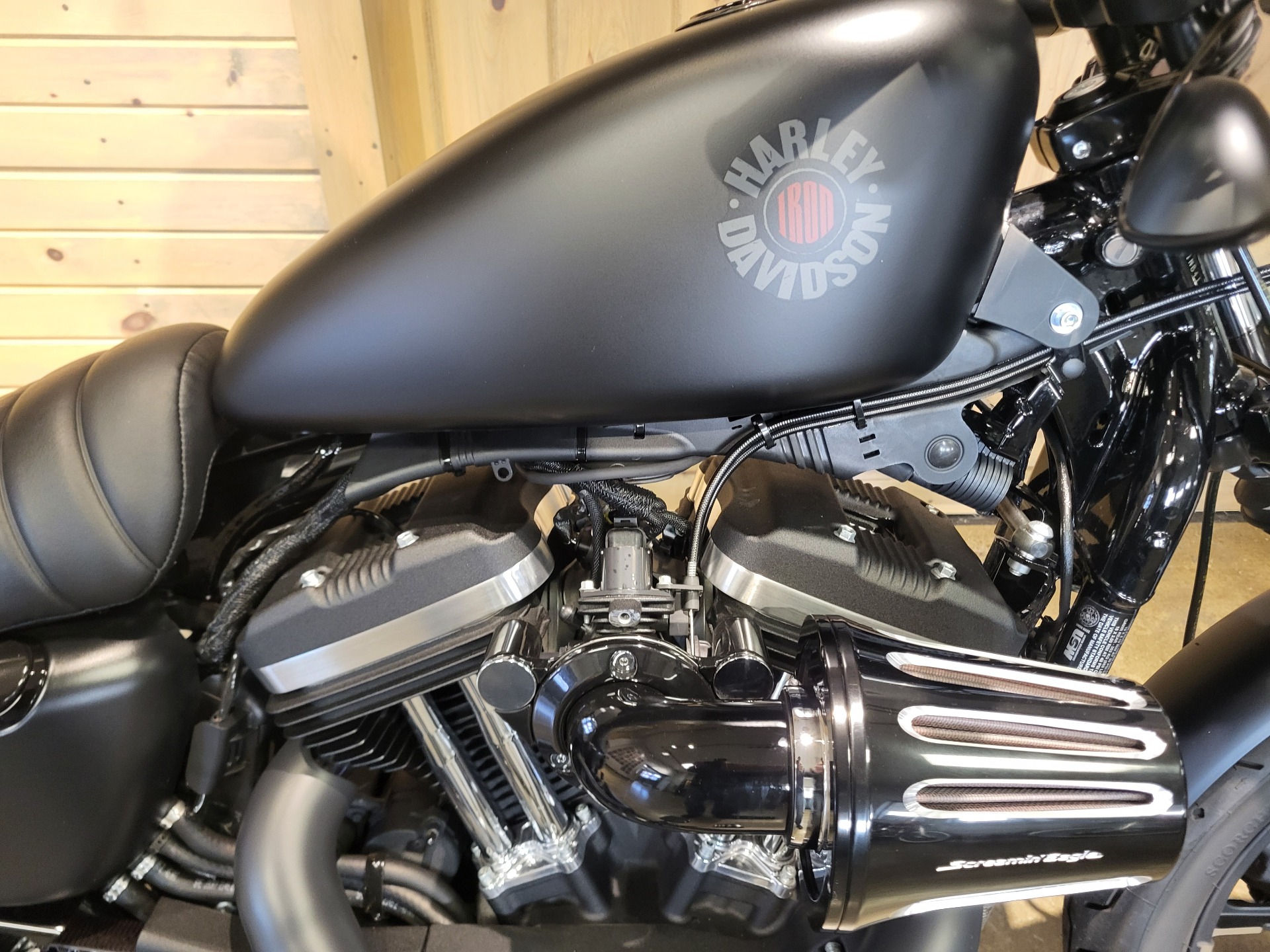 2022 Harley-Davidson Iron 883™ in Mentor, Ohio - Photo 3