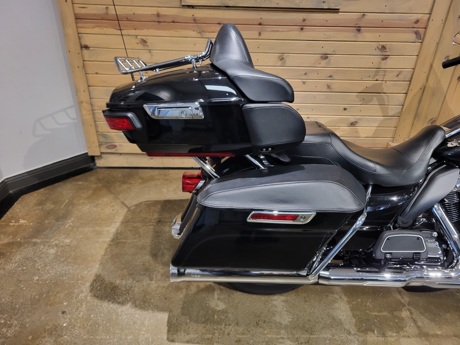 2019 Harley-Davidson Road Glide® Ultra in Mentor, Ohio - Photo 4