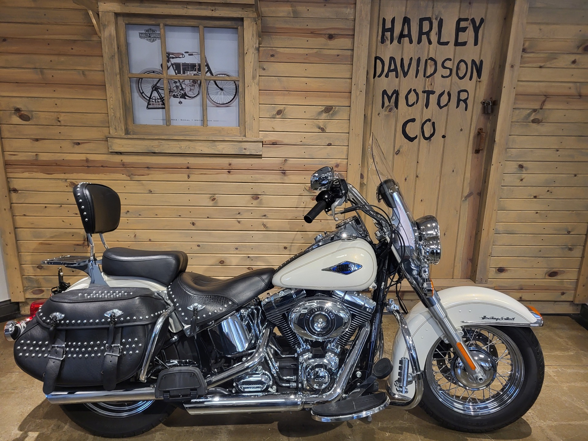 2014 Harley-Davidson Heritage Softail® Classic in Mentor, Ohio - Photo 2