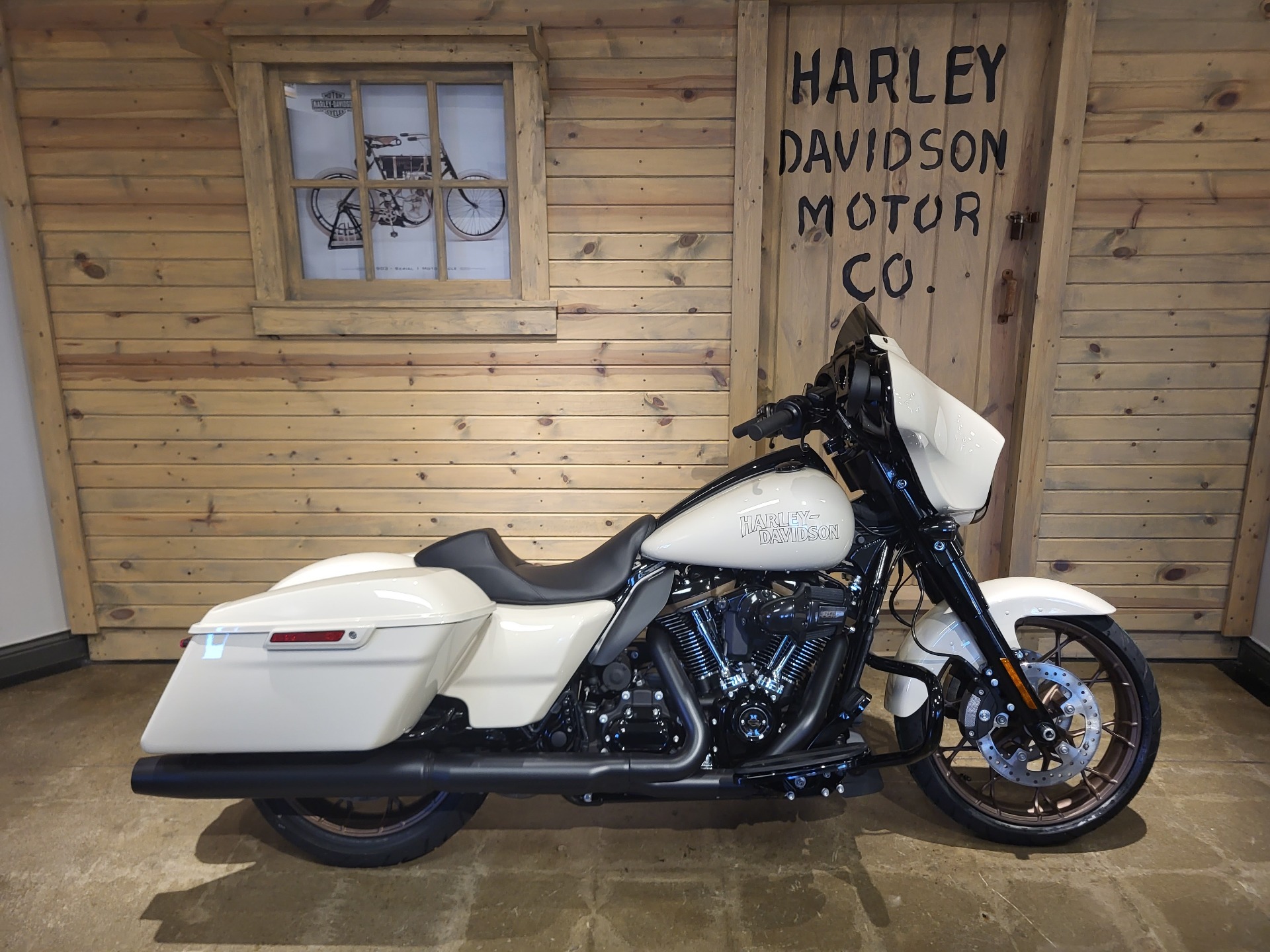 2023 Harley-Davidson Street Glide® ST in Mentor, Ohio - Photo 2