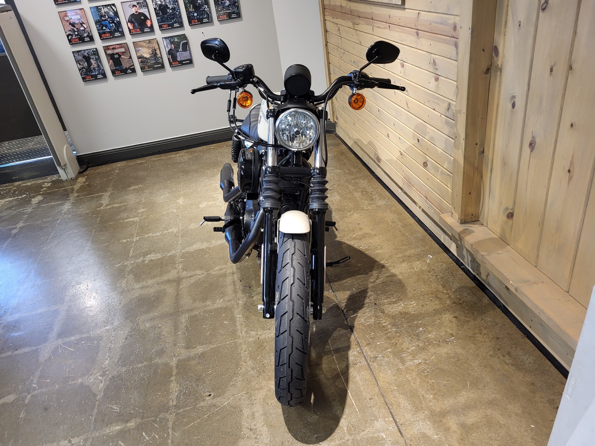 2022 Harley-Davidson Iron 883™ in Mentor, Ohio - Photo 4