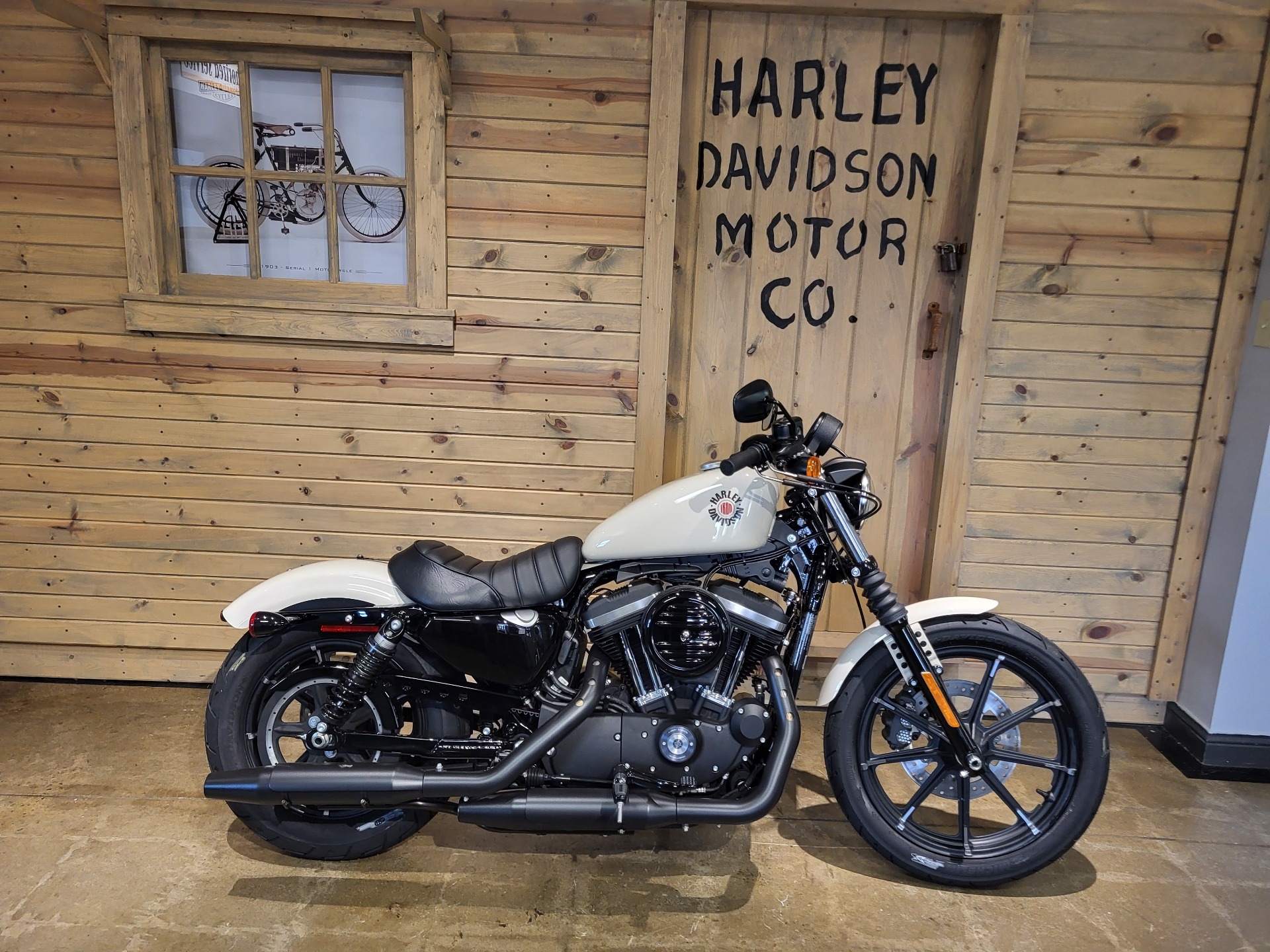 2022 Harley-Davidson Iron 883™ in Mentor, Ohio - Photo 1