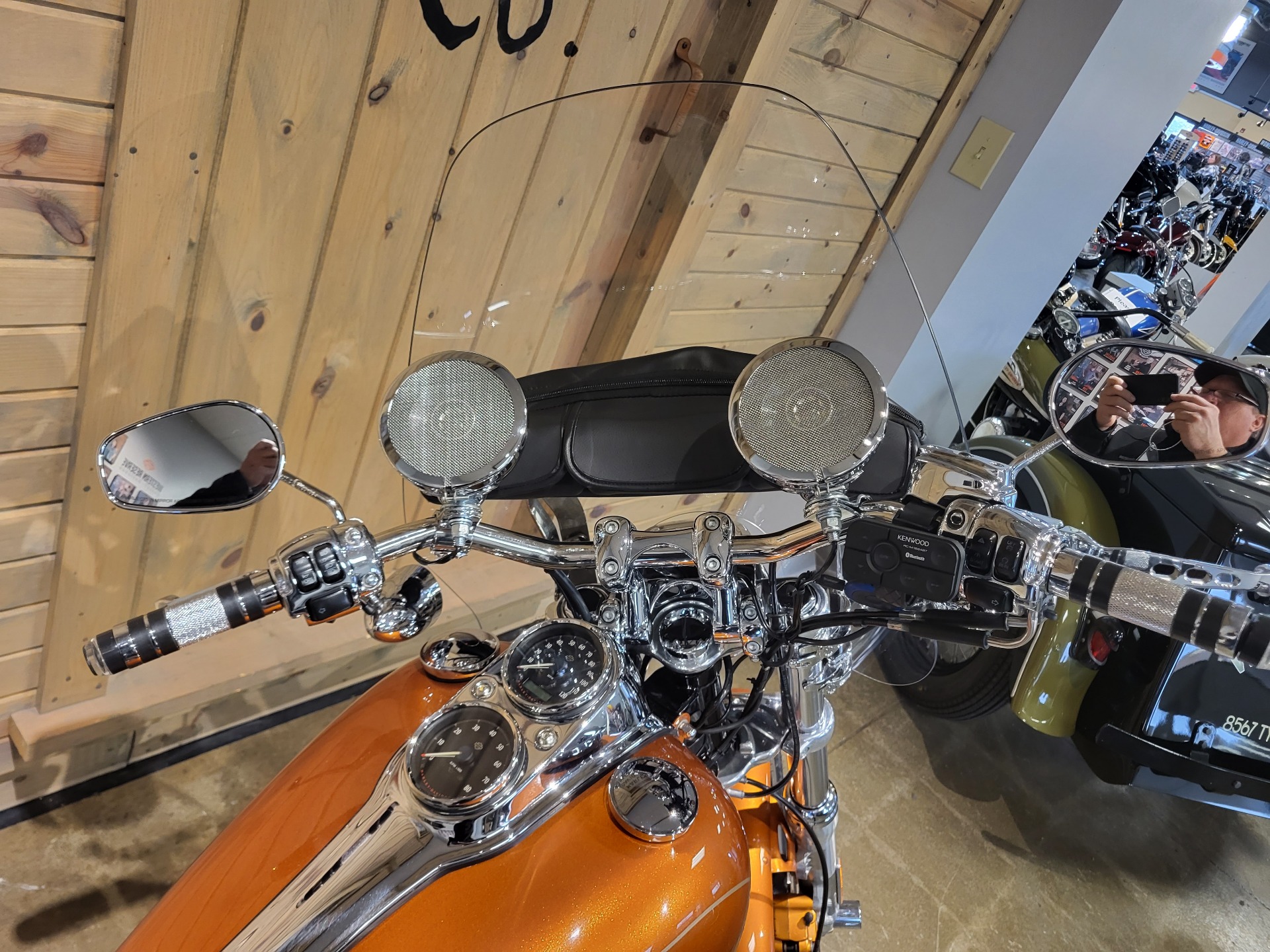 2015 Harley-Davidson Low Rider® in Mentor, Ohio - Photo 10