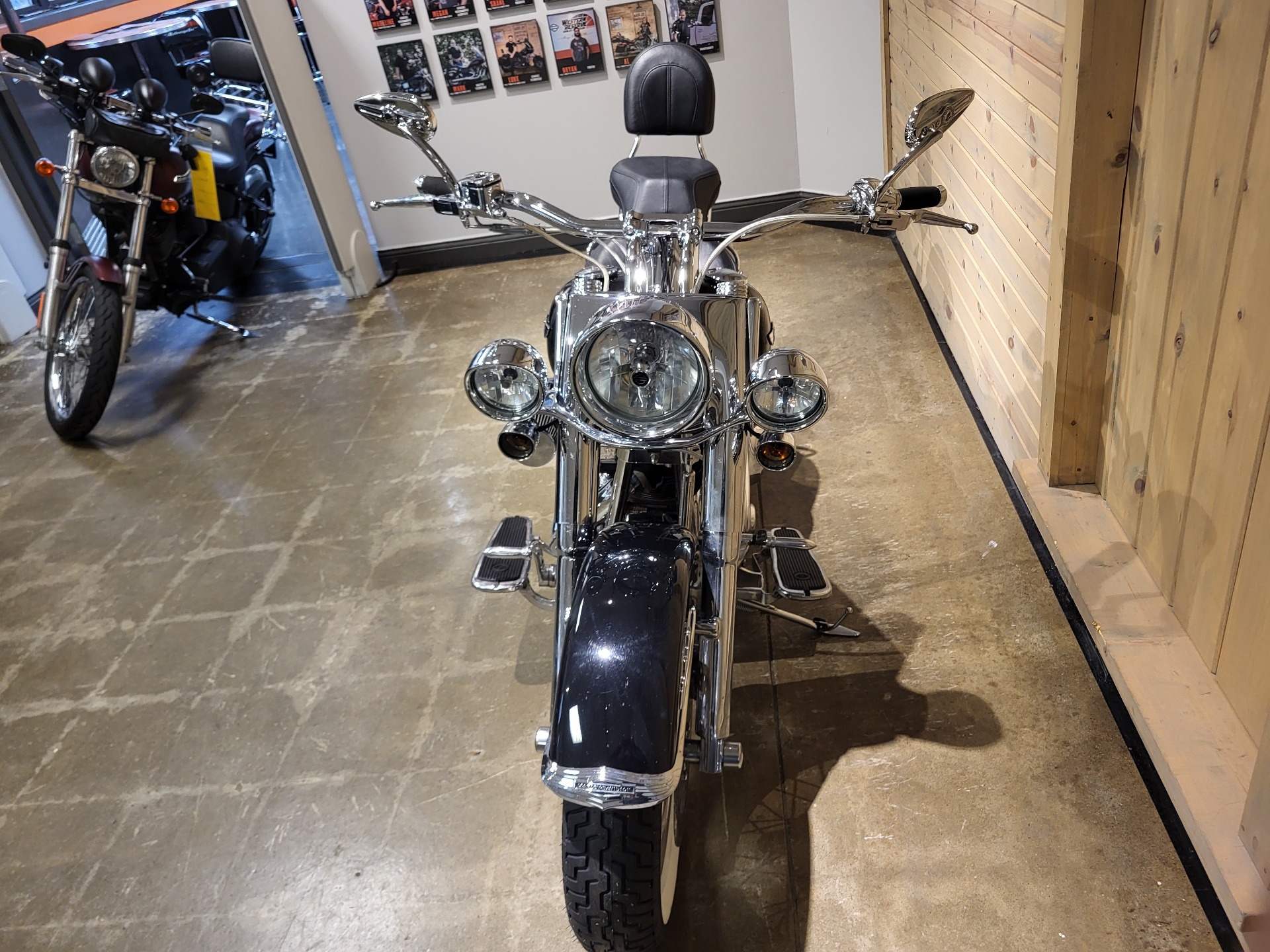 2011 Harley-Davidson Softail® Deluxe in Mentor, Ohio - Photo 10