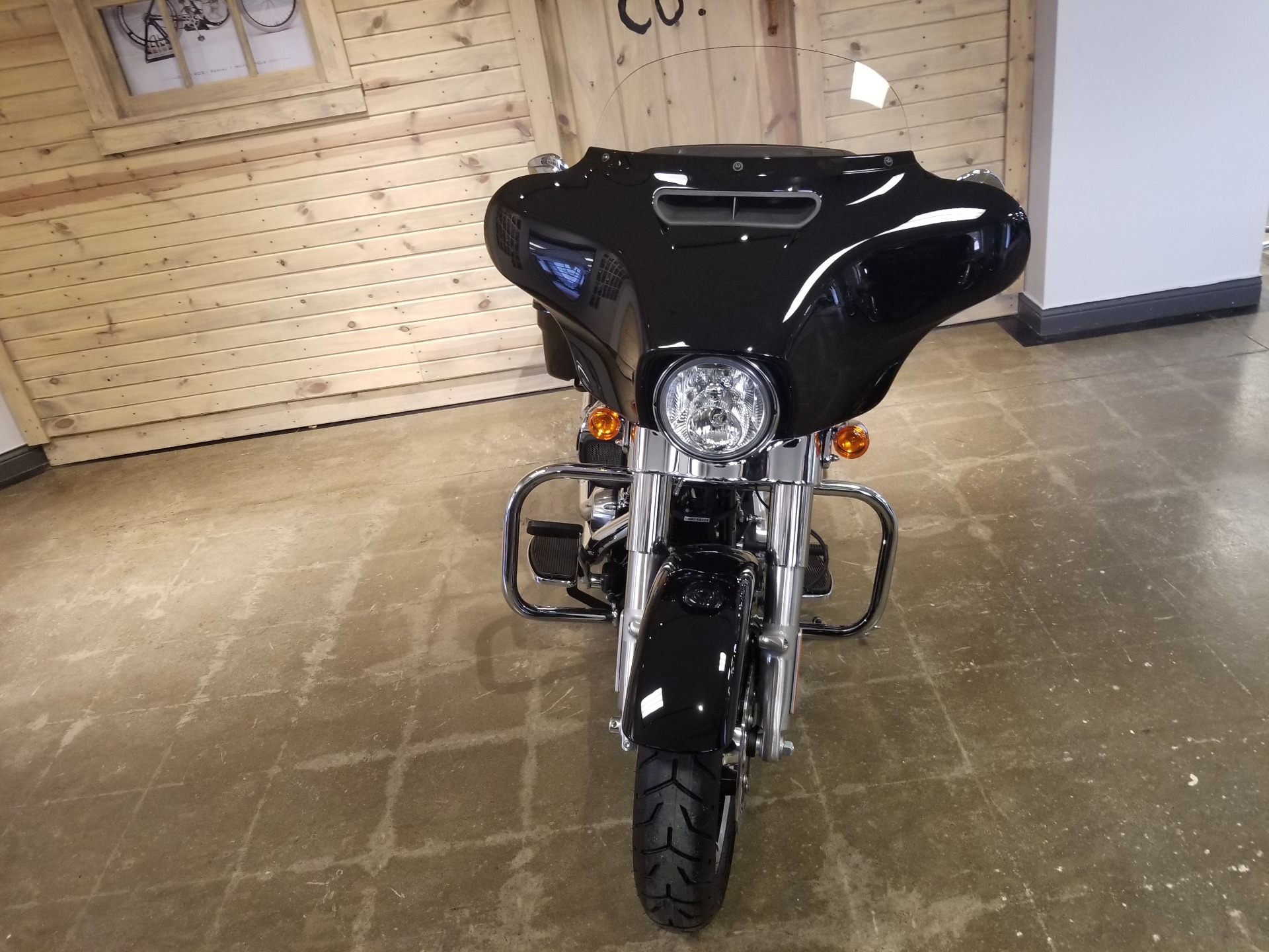2022 Harley-Davidson Electra Glide® Standard in Mentor, Ohio - Photo 10