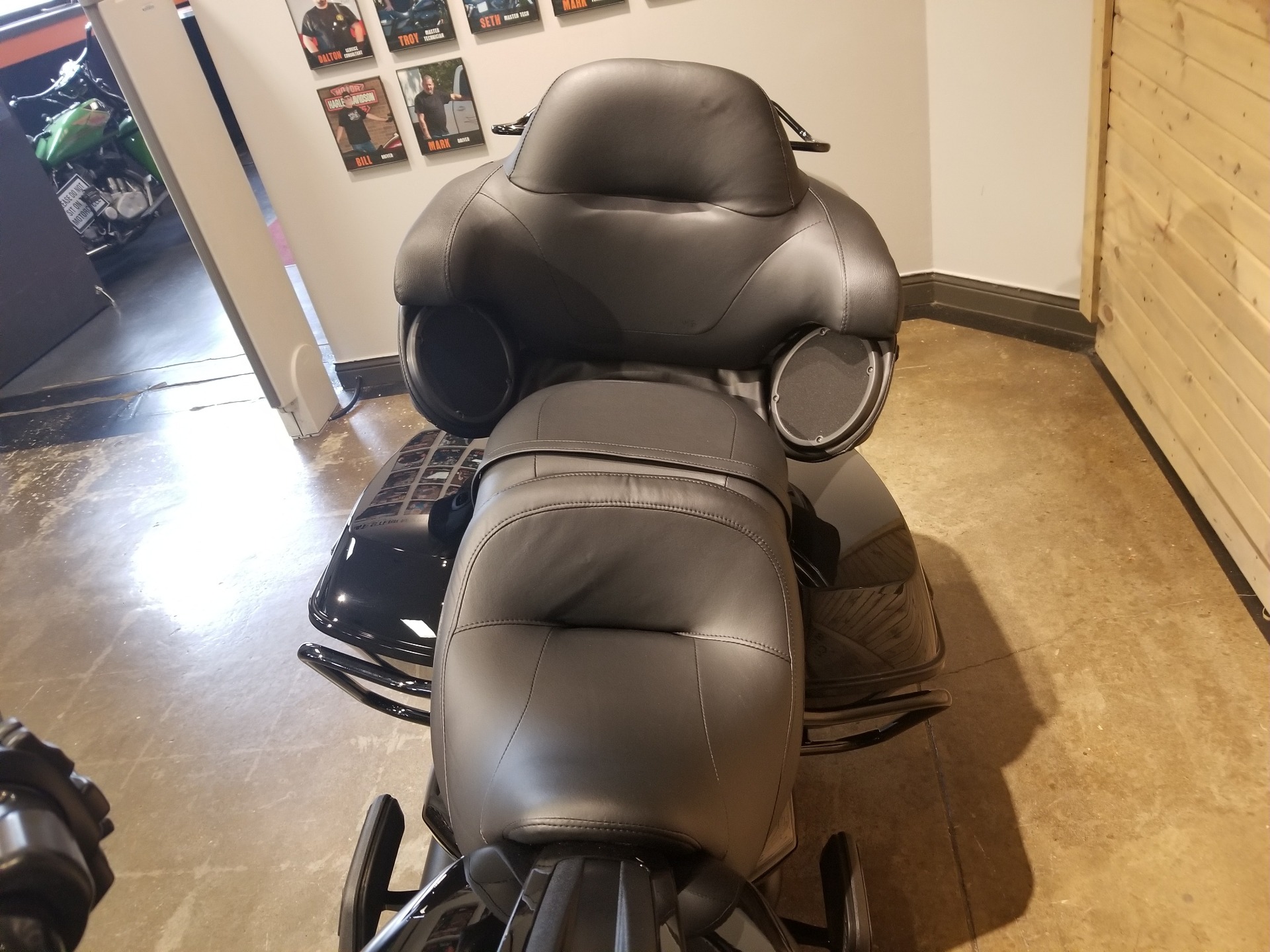 2022 Harley-Davidson Road Glide® Limited in Mentor, Ohio - Photo 5