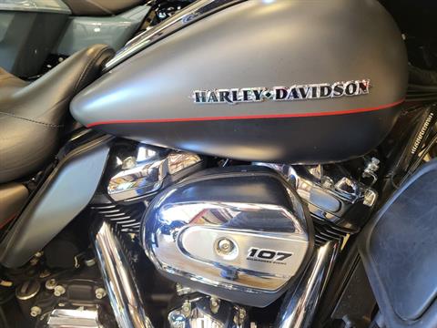 2018 Harley-Davidson Ultra Limited in Mentor, Ohio - Photo 2