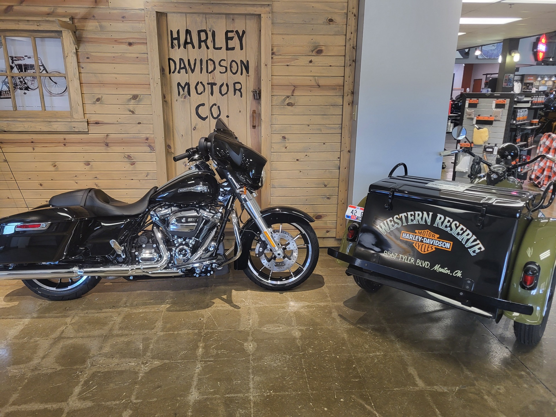 2023 Harley-Davidson Street Glide® in Mentor, Ohio - Photo 2