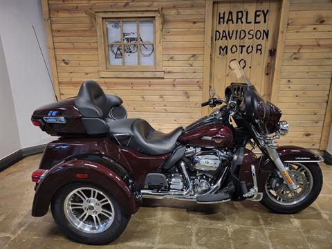2022 Harley-Davidson Tri Glide® Ultra in Mentor, Ohio - Photo 2