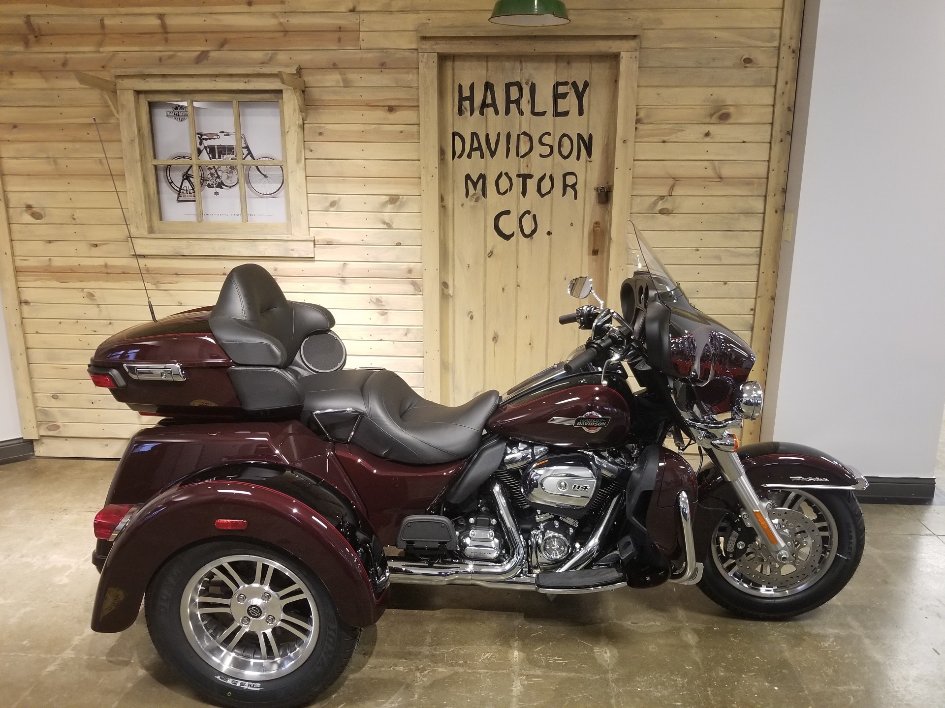 2022 Harley-Davidson Tri Glide® Ultra in Mentor, Ohio - Photo 1