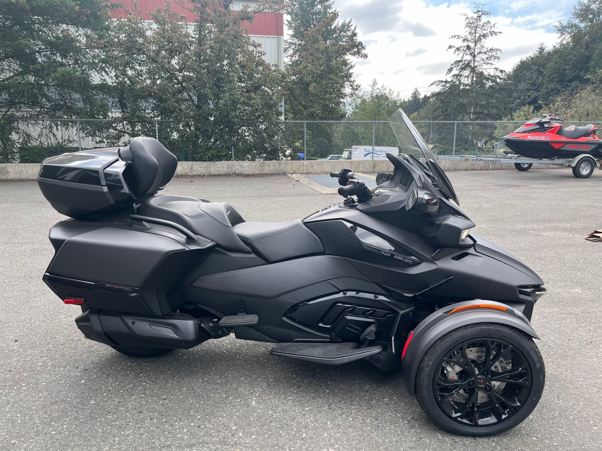 2023 Can-Am Spyder RT Limited in Woodinville, Washington - Photo 2