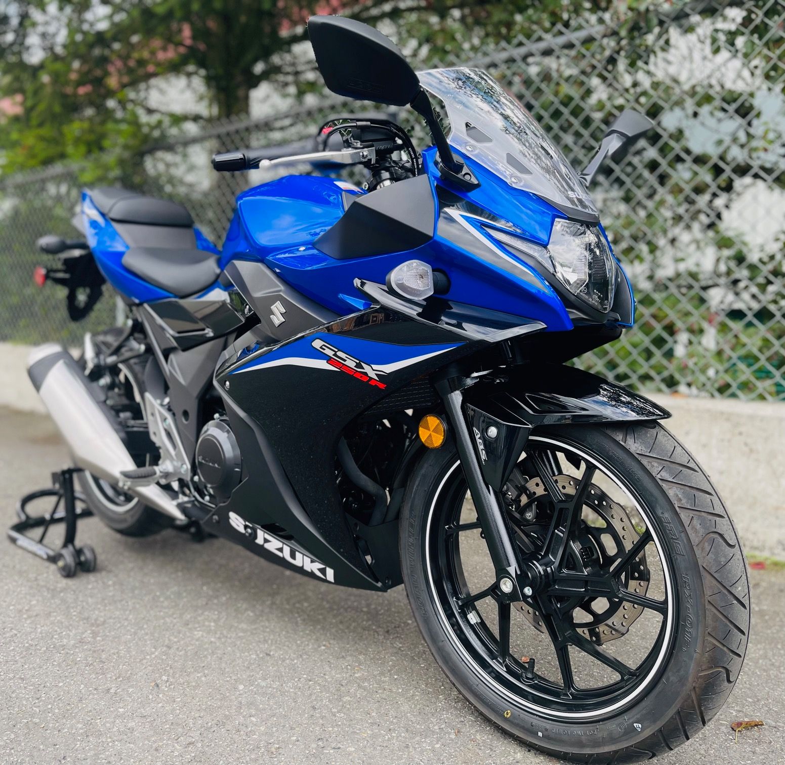 2022 Suzuki GSX250R ABS in Woodinville, Washington - Photo 2