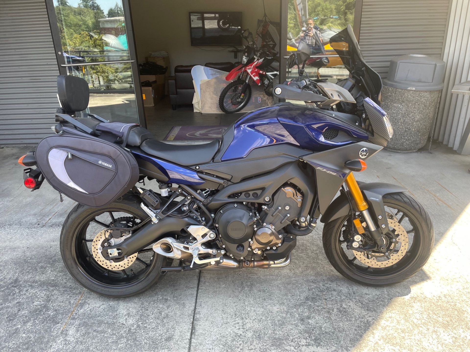 2017 Yamaha FJ-09 in Woodinville, Washington - Photo 1