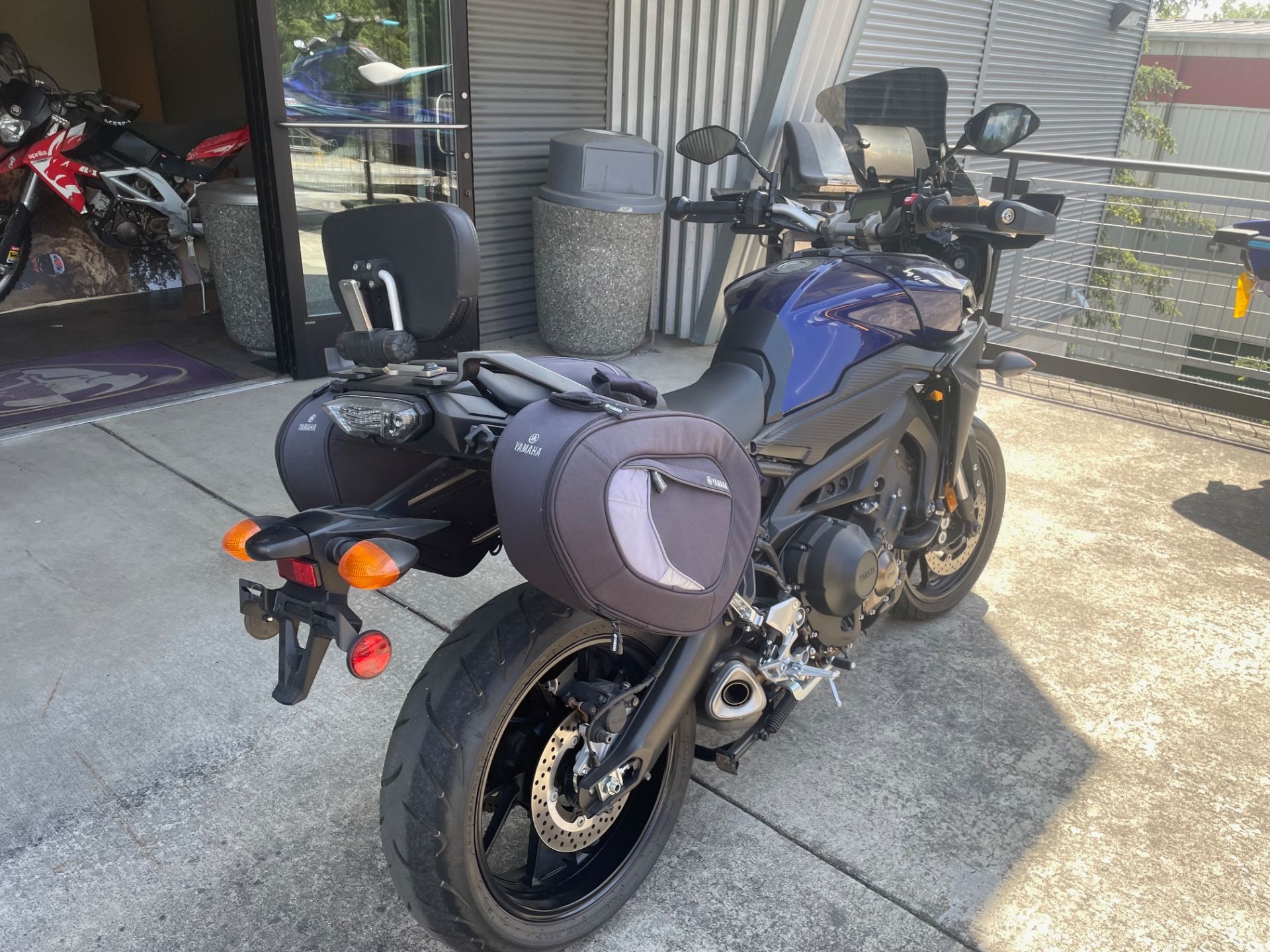 2017 Yamaha FJ-09 in Woodinville, Washington - Photo 5