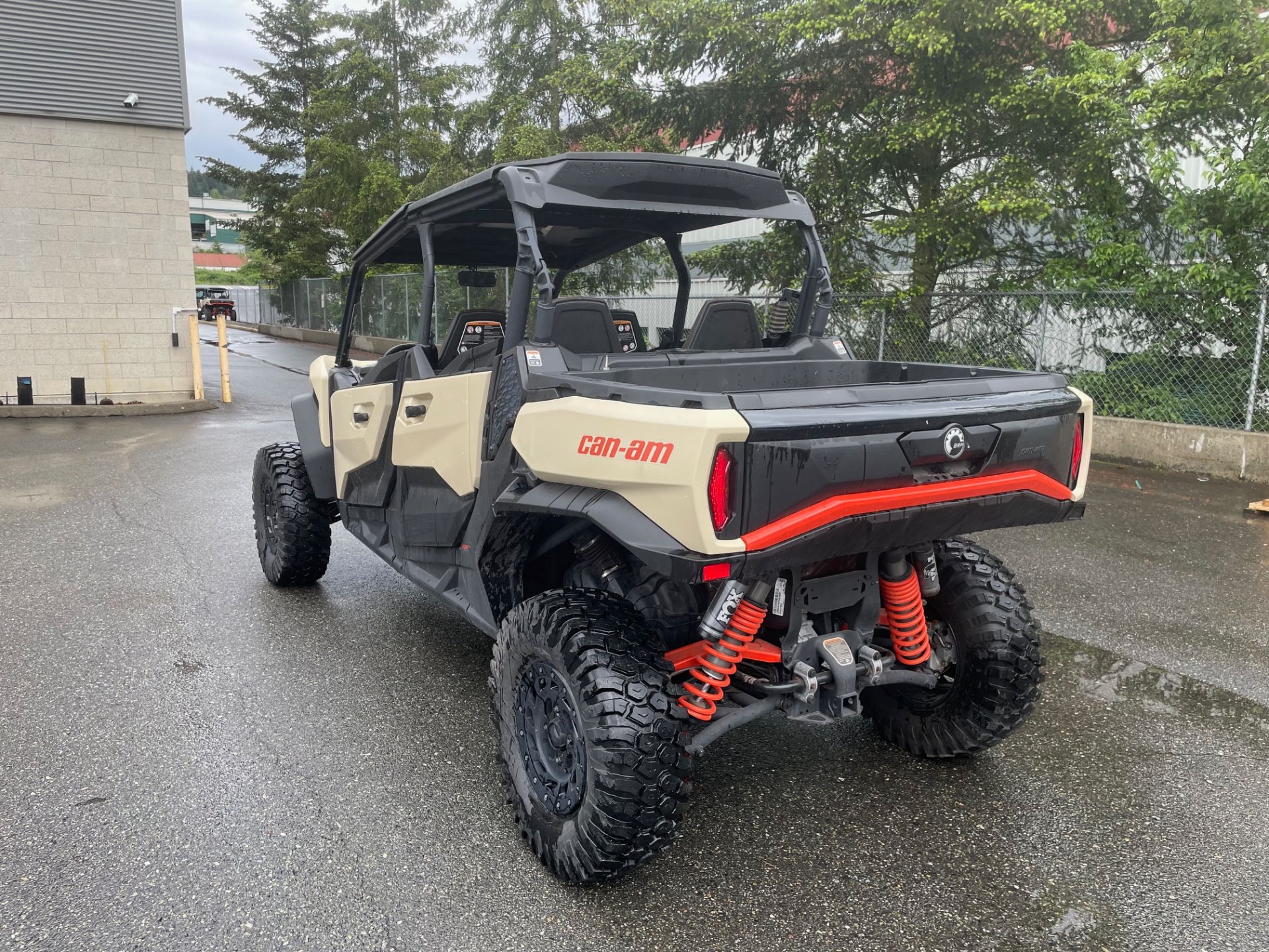 2023 Can-Am Commander MAX XT-P 1000R in Woodinville, Washington - Photo 6