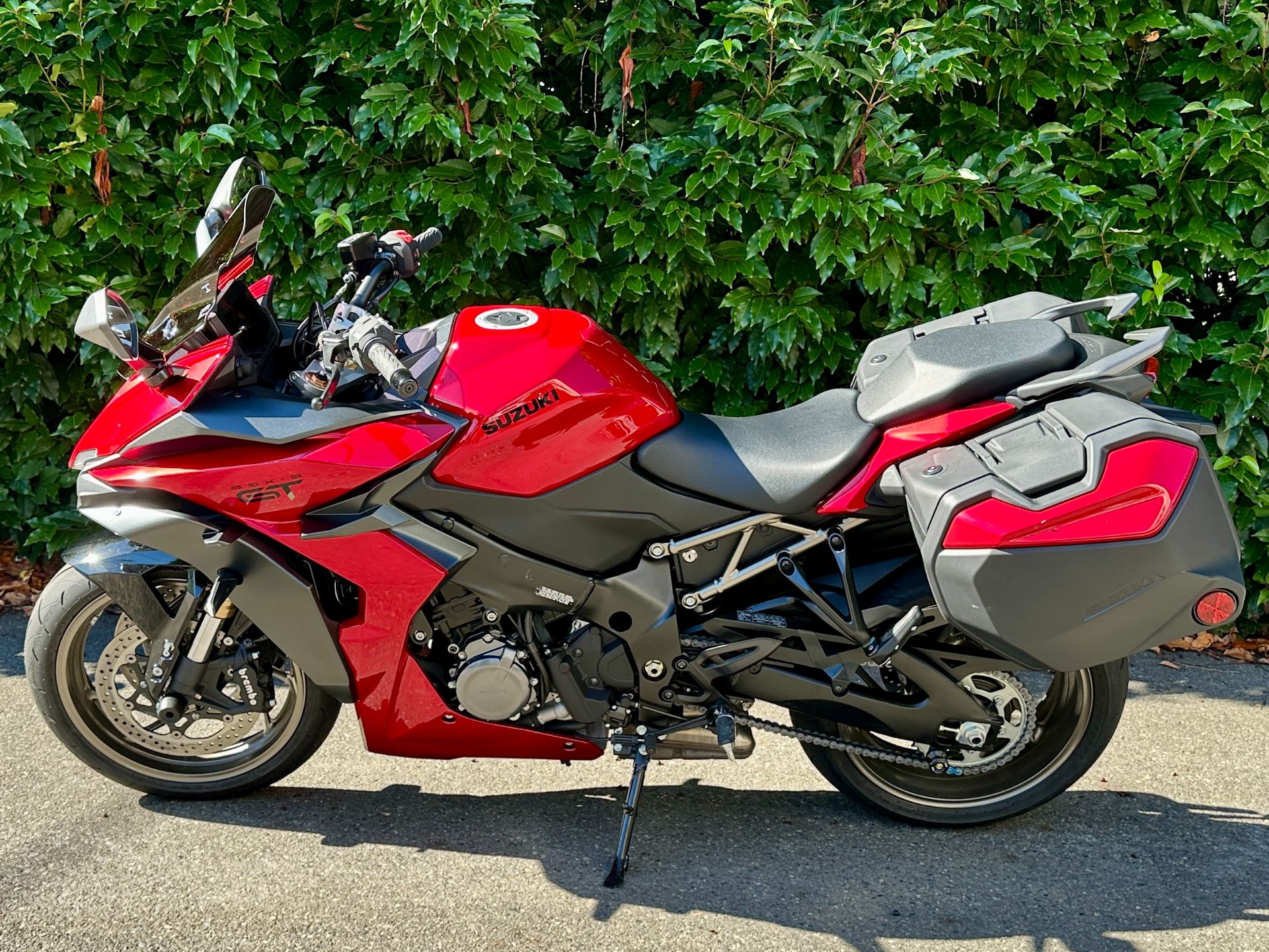 2024 Suzuki GSX-S1000GT+ in Issaquah, Washington - Photo 2