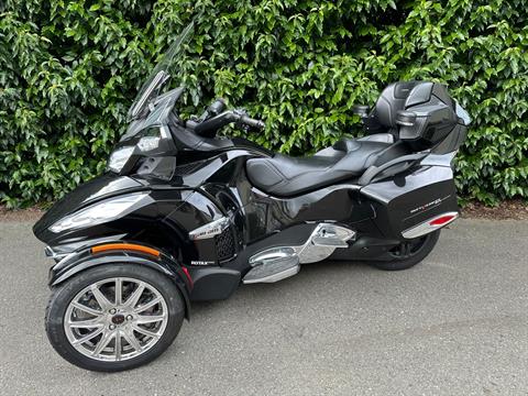 2016 Can-Am Spyder RT Limited in Issaquah, Washington - Photo 1