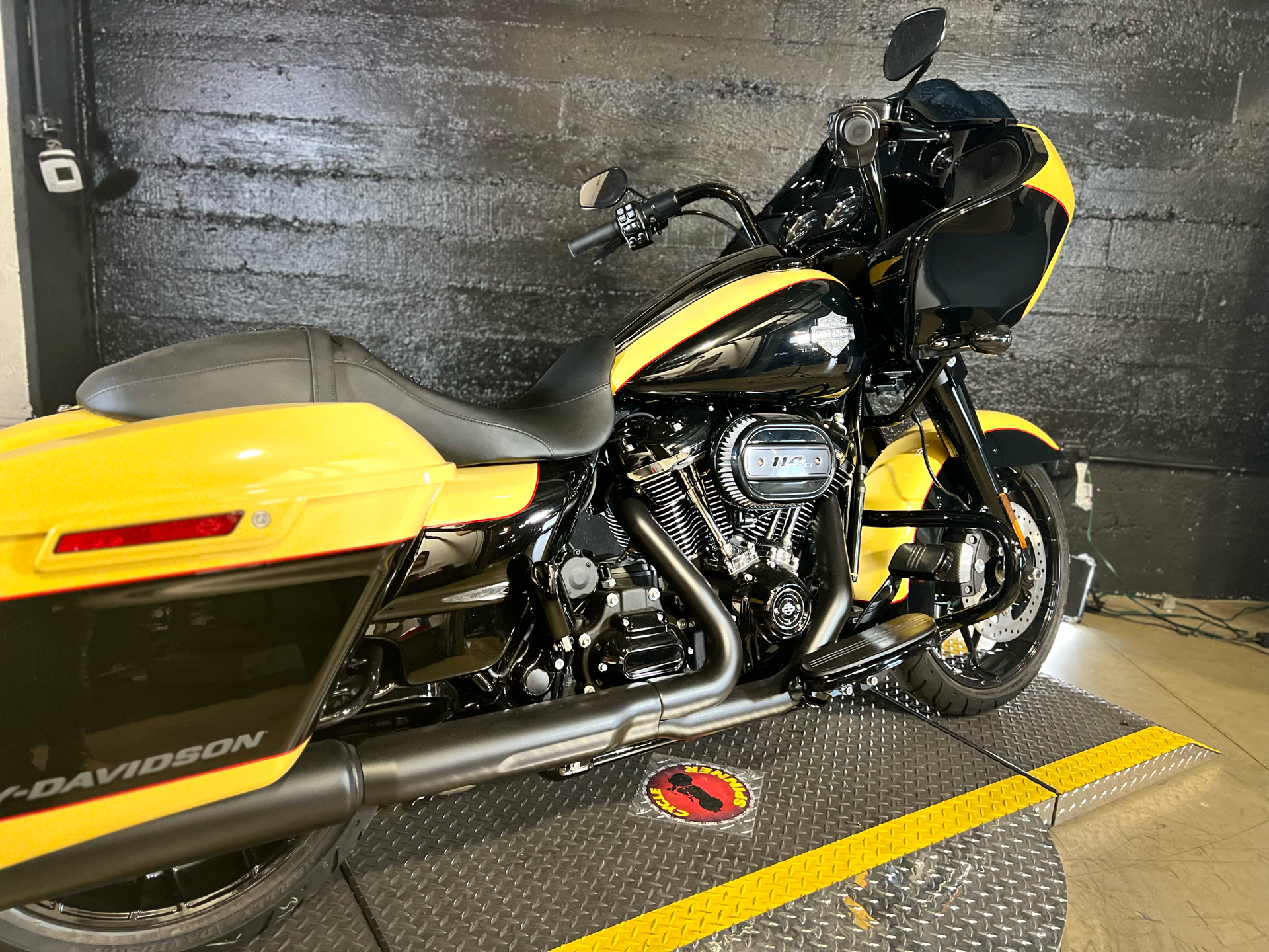 2023 Harley-Davidson Road Glide® Special in San Francisco, California - Photo 6