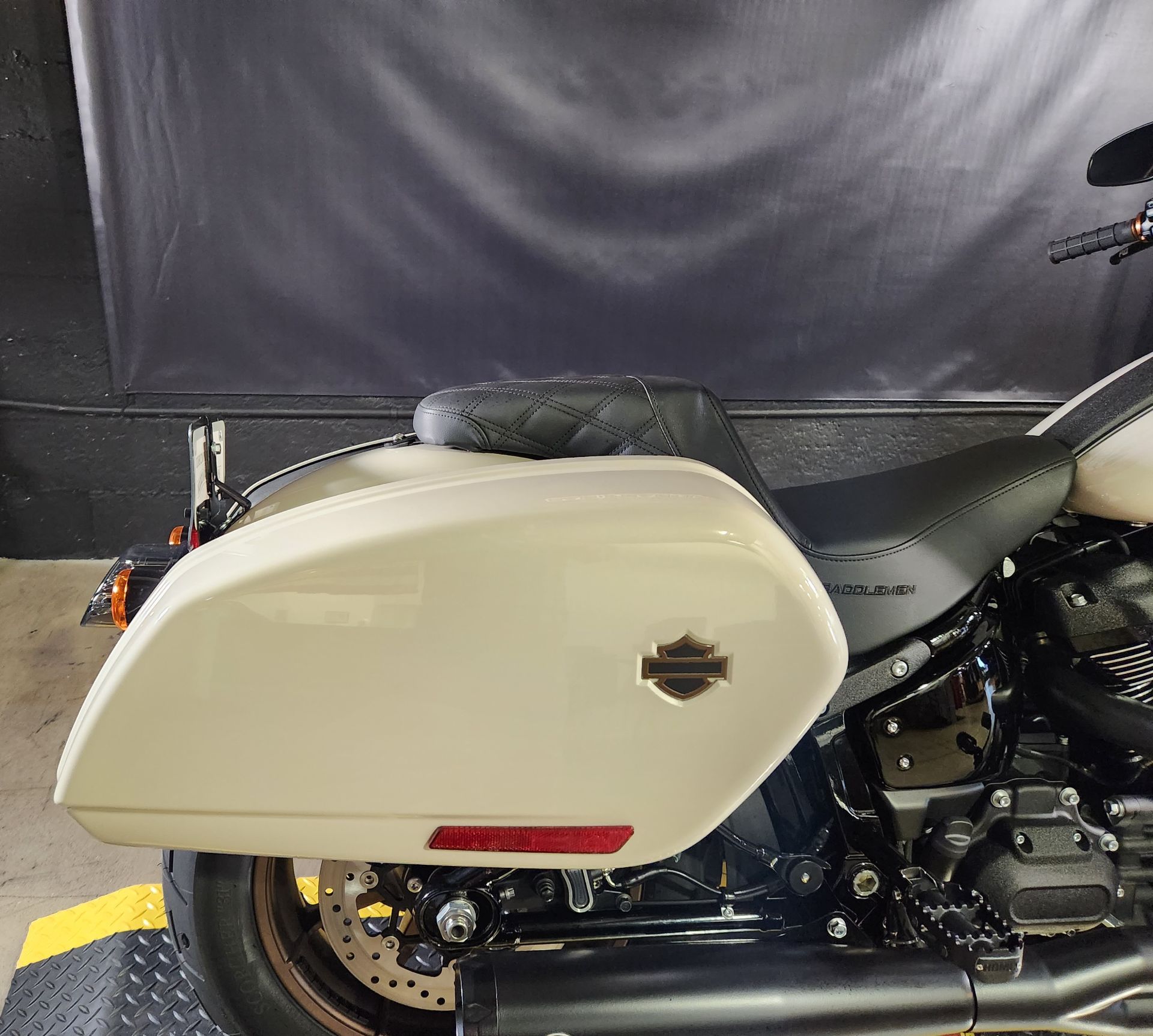 2023 Harley-Davidson Low Rider® ST in San Francisco, California - Photo 2