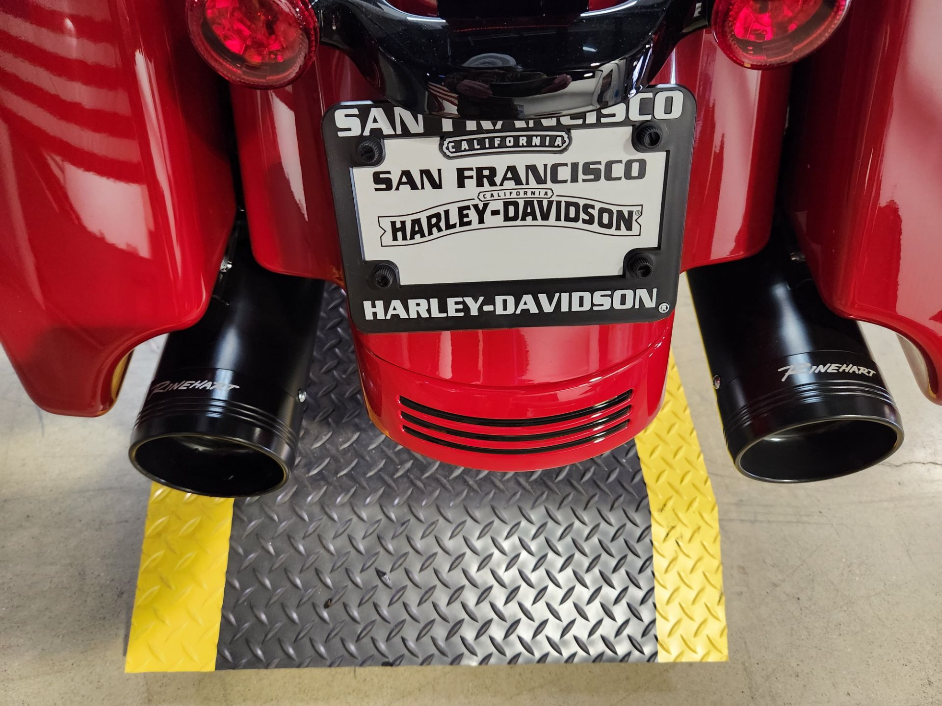 2022 Harley-Davidson Street Glide® Special in San Francisco, California - Photo 9