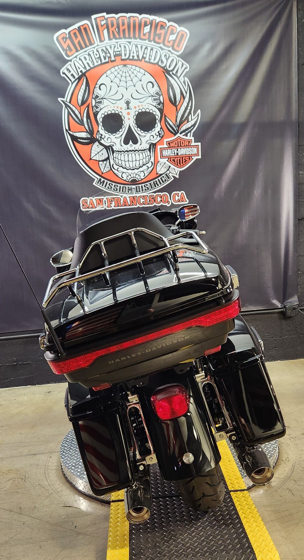 2022 Harley-Davidson Ultra Limited in San Francisco, California - Photo 3