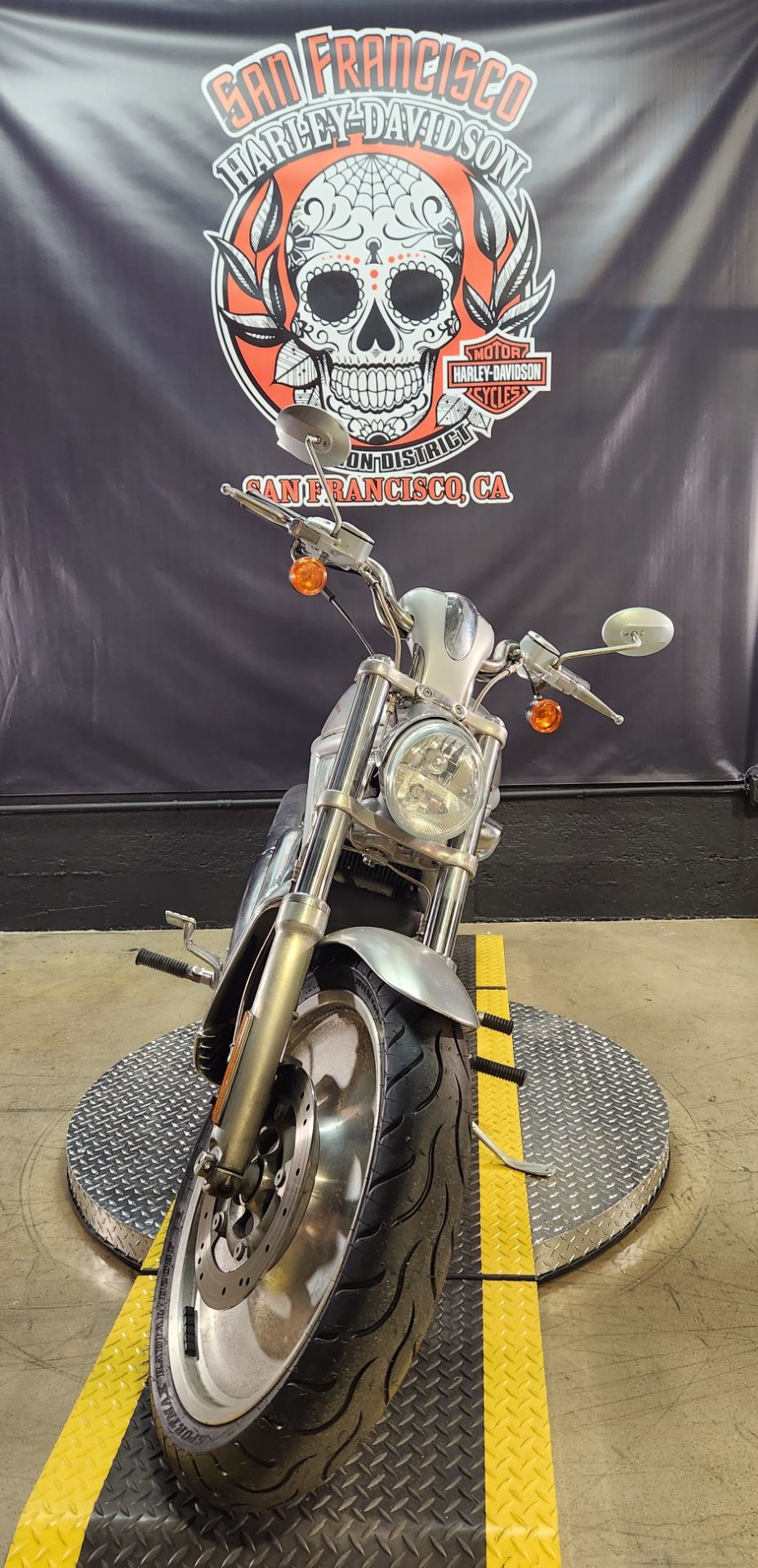 2002 Harley-Davidson VRSCA  V-Rod® in San Francisco, California - Photo 5
