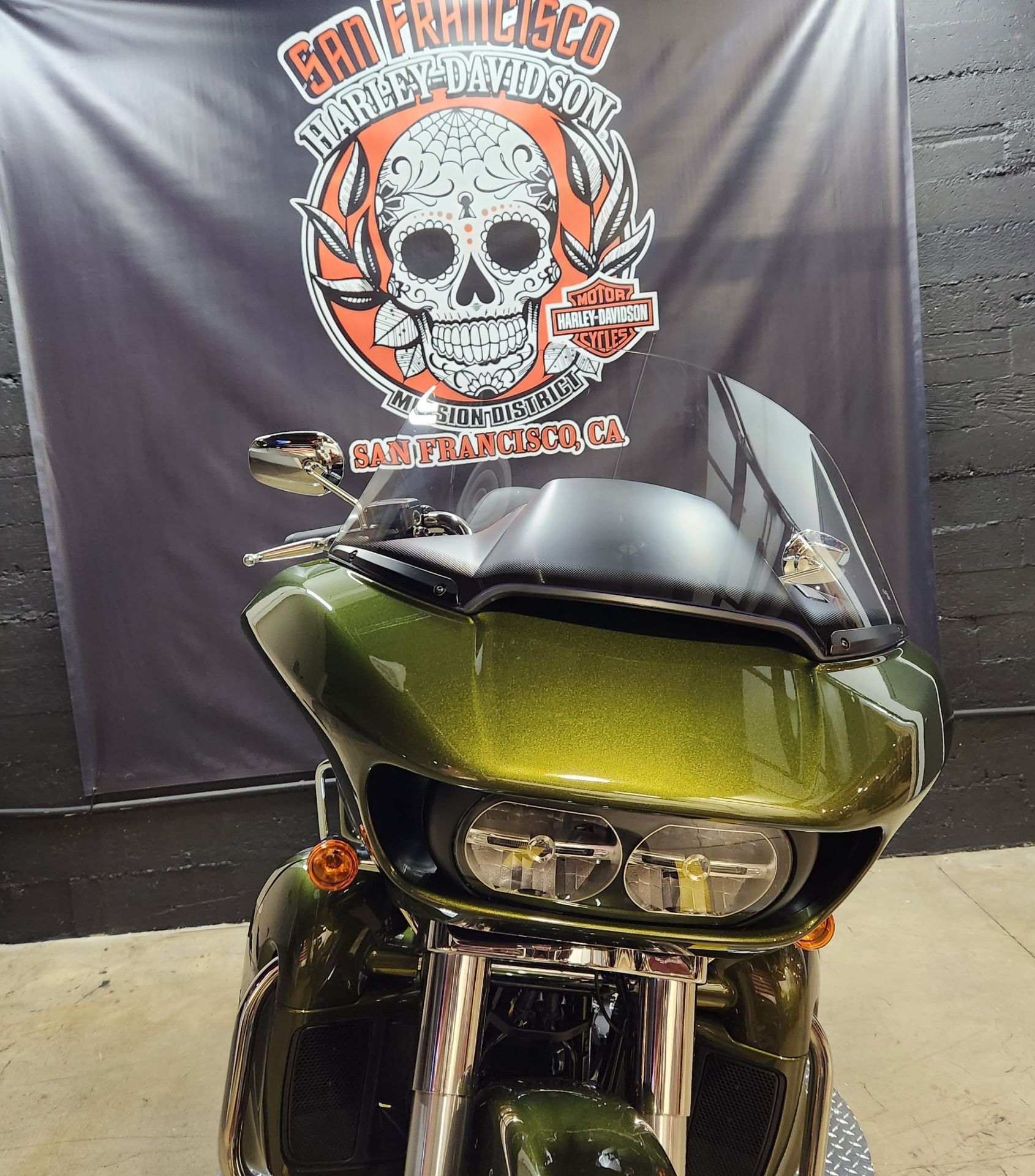 2022 Harley-Davidson Road Glide® Limited in San Francisco, California - Photo 5