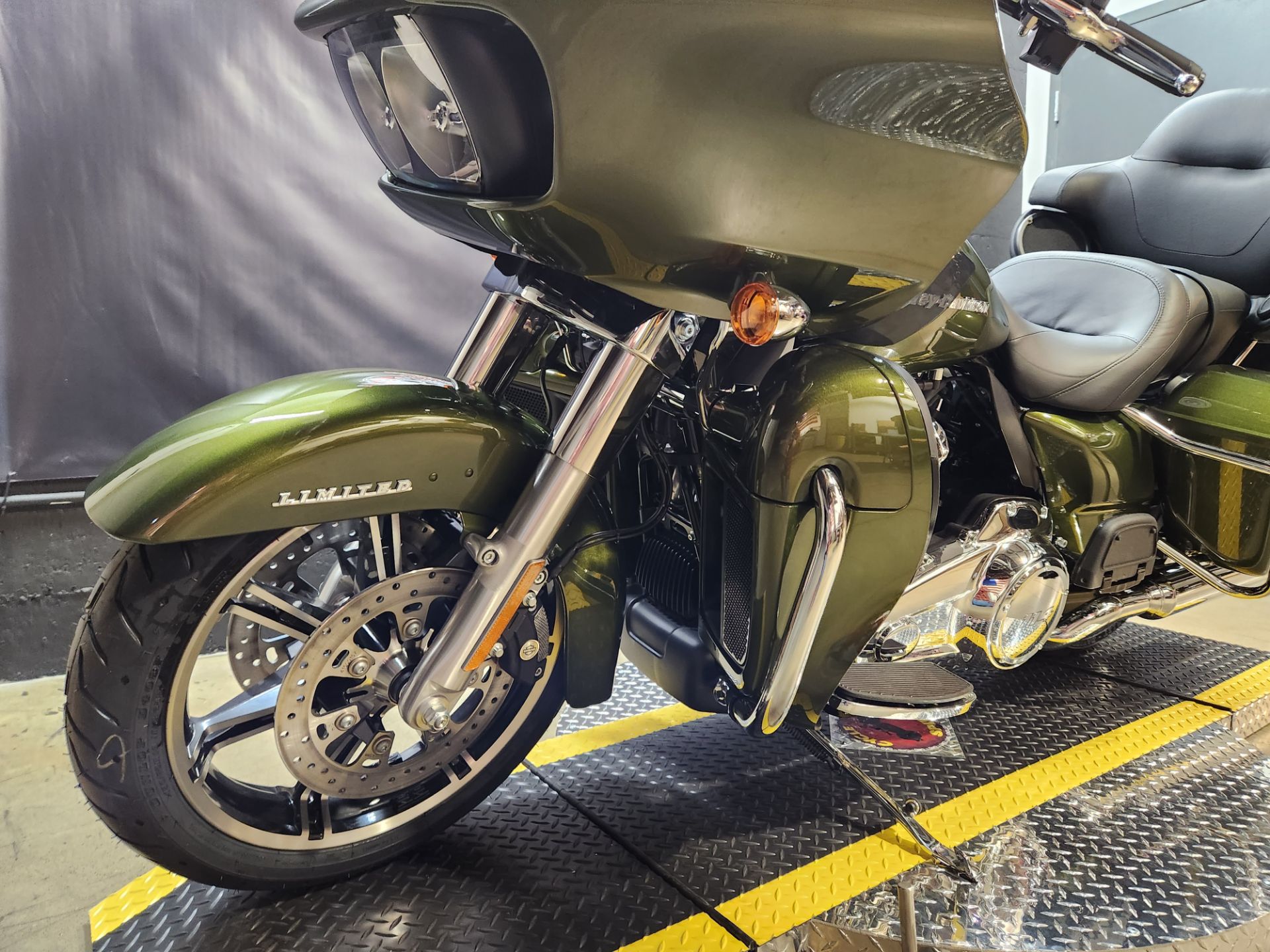 2022 Harley-Davidson Road Glide® Limited in San Francisco, California - Photo 9