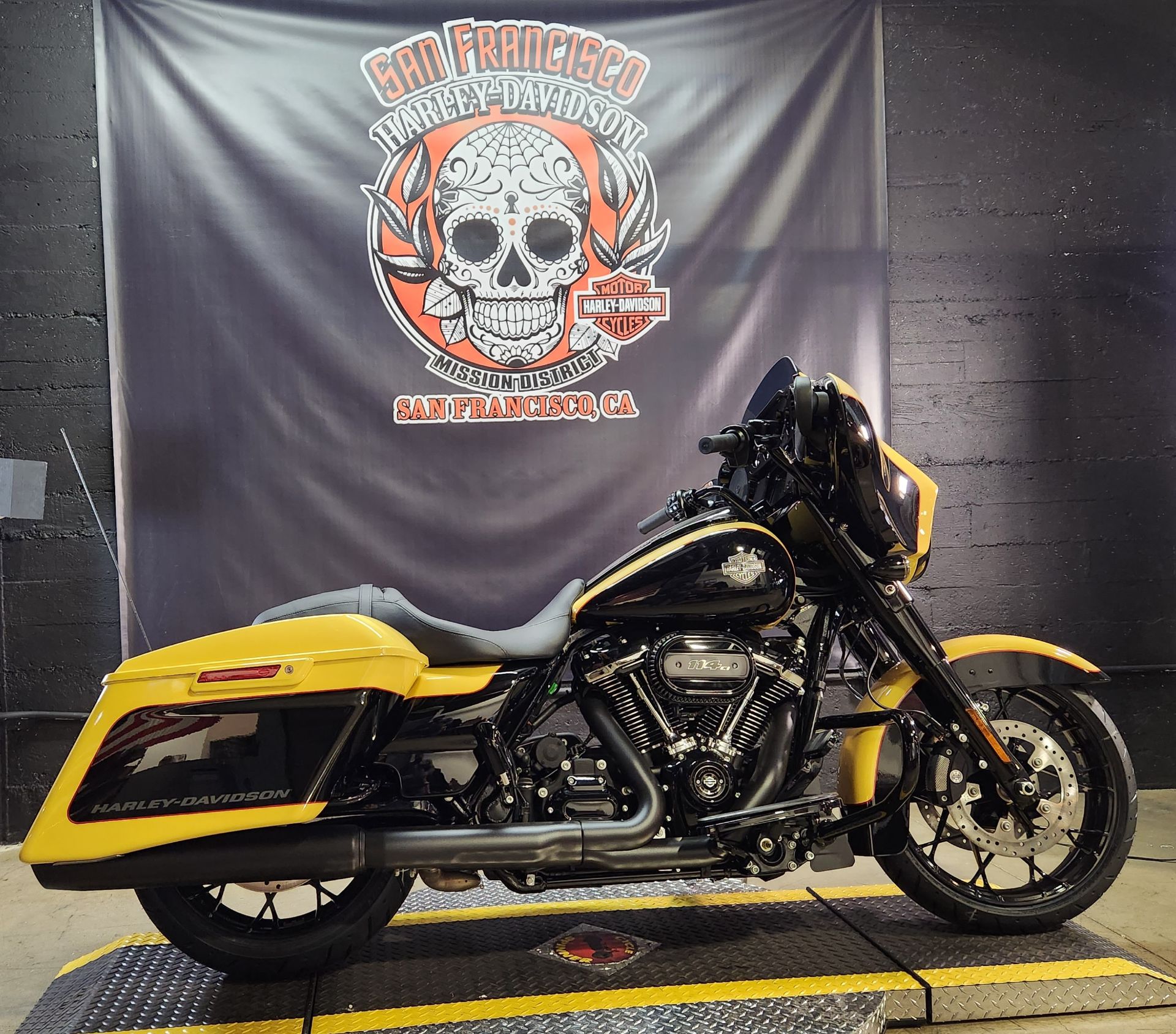 2023 Harley-Davidson Street Glide® Special in San Francisco, California - Photo 5
