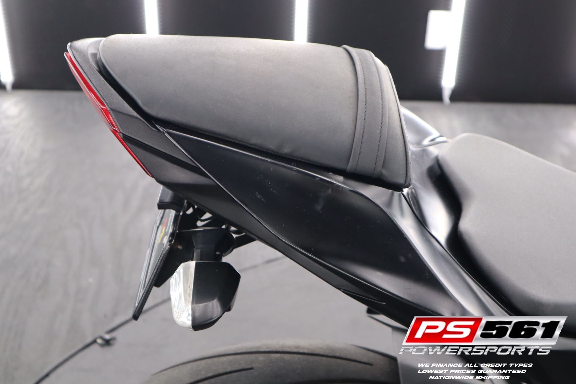 Used 2013 Kawasaki Ninja® ZX™-6R Metallic Spark Black / Flat Ebony 